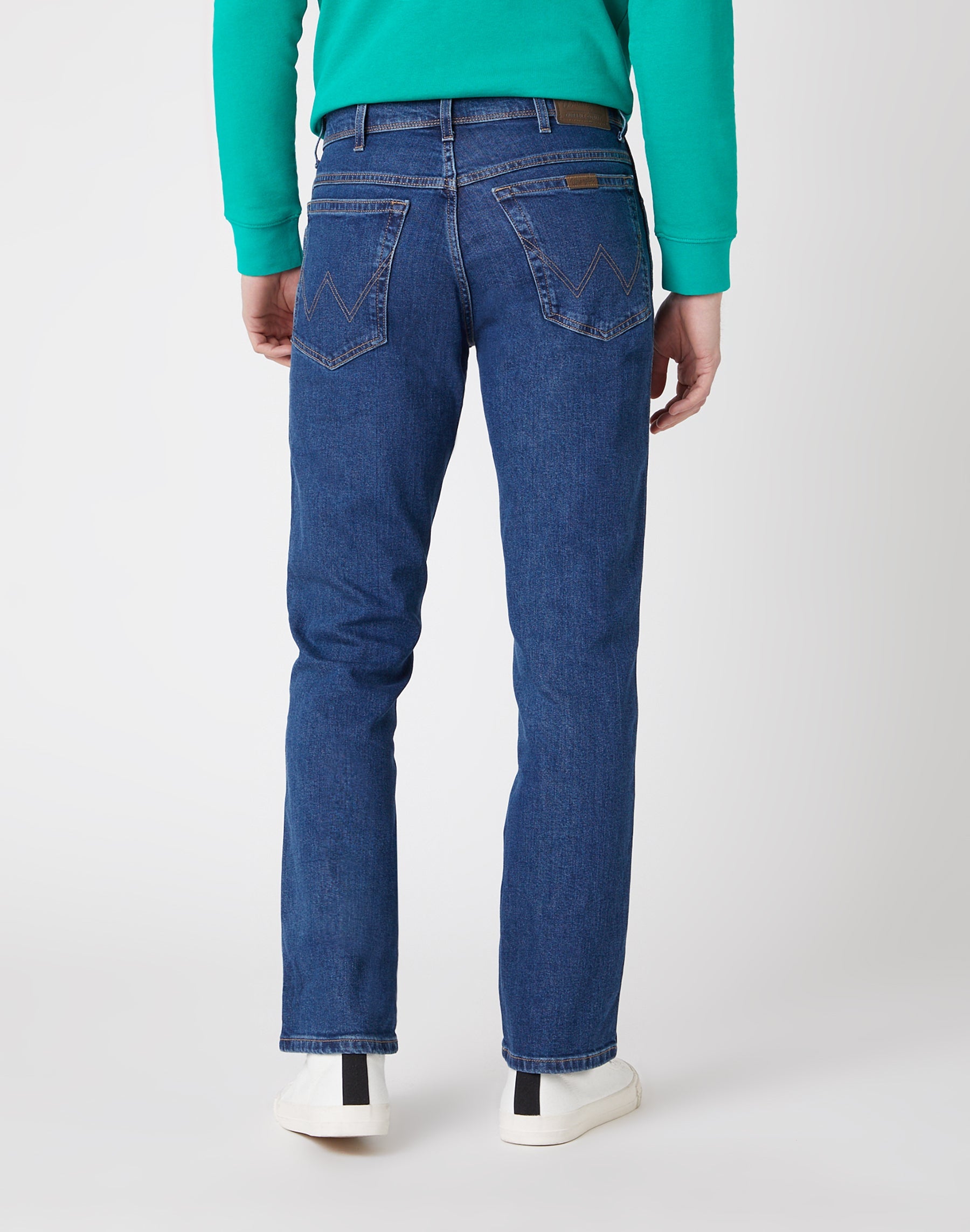 Regular Fit Low Stretch in Darkstone Jeans Wrangler