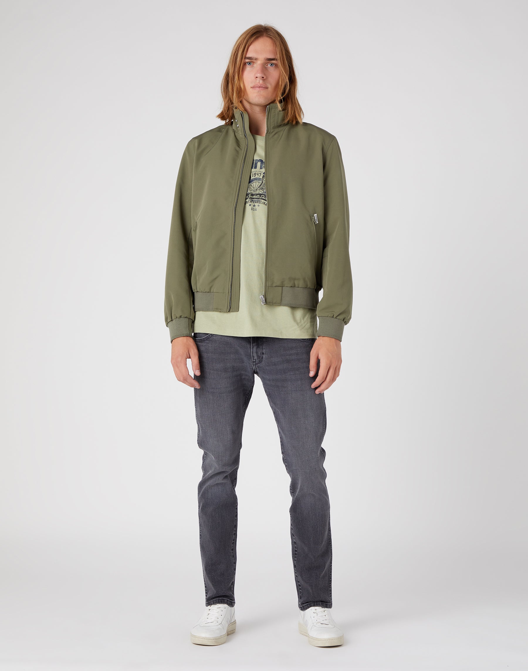 Bryson Medium Stretch in Blackout Jeans Wrangler