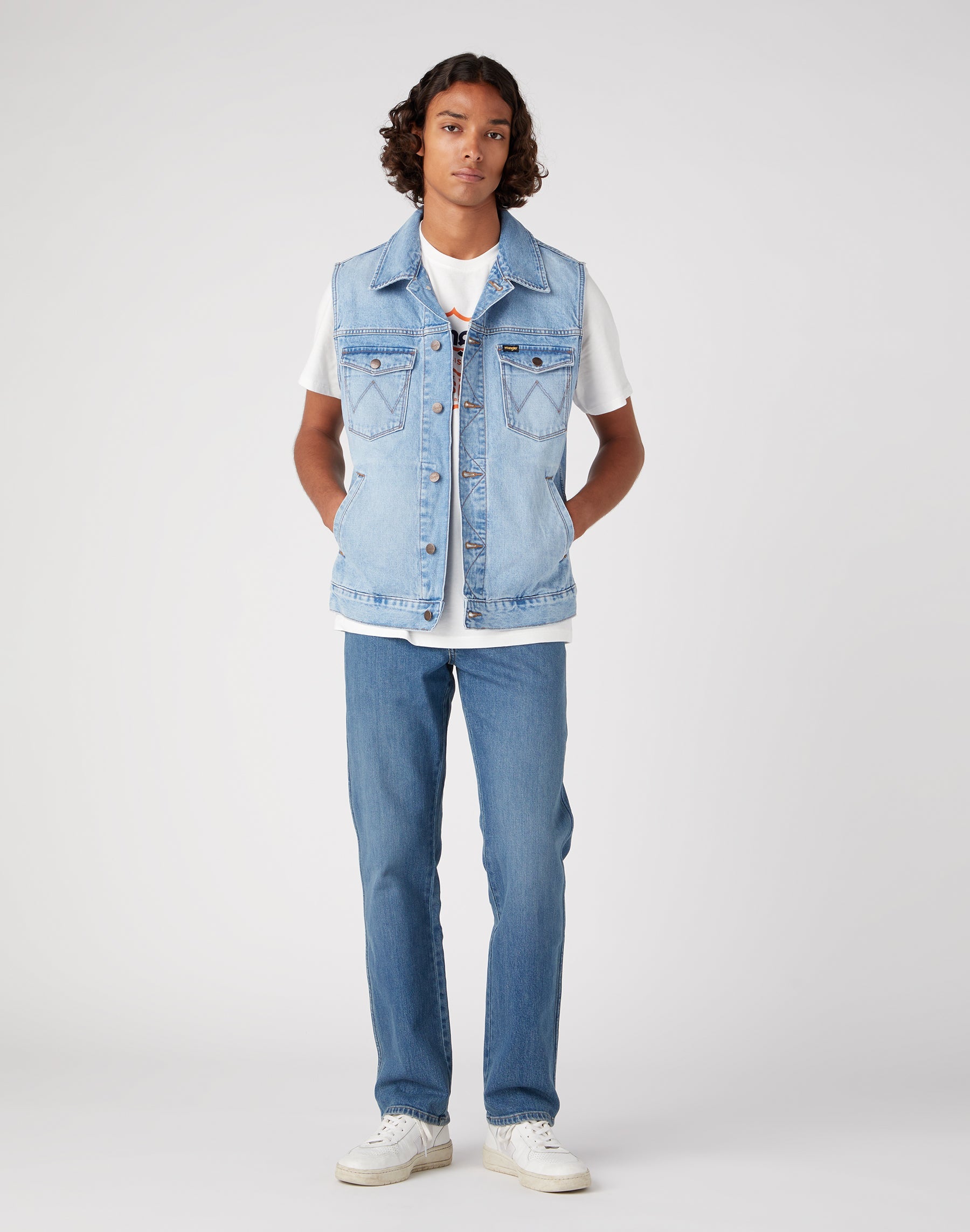 Denim Vest in Blue Sunrise Jackets Wrangler