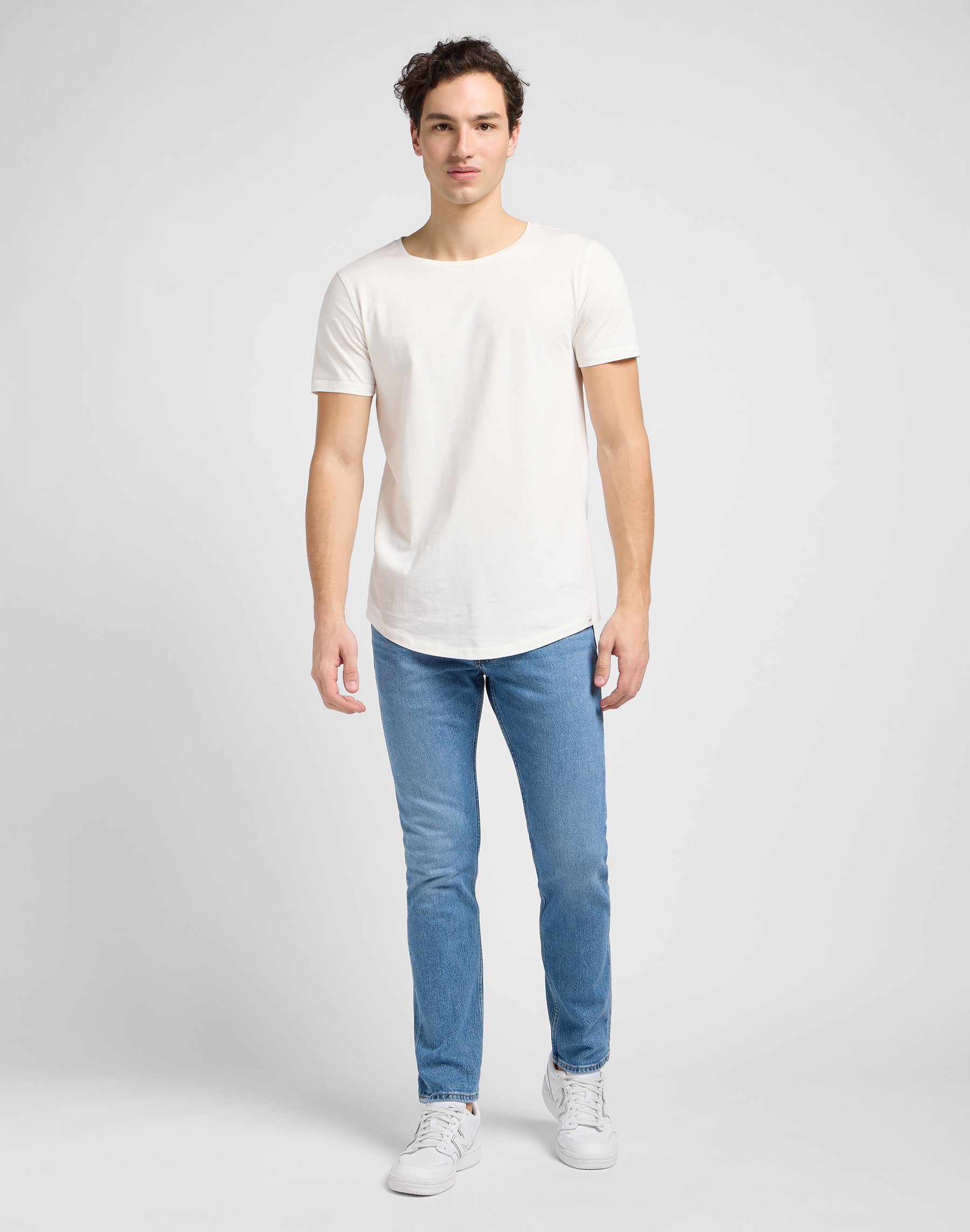 Shaped Tee in Cloud Dancer T-Shirts Lee