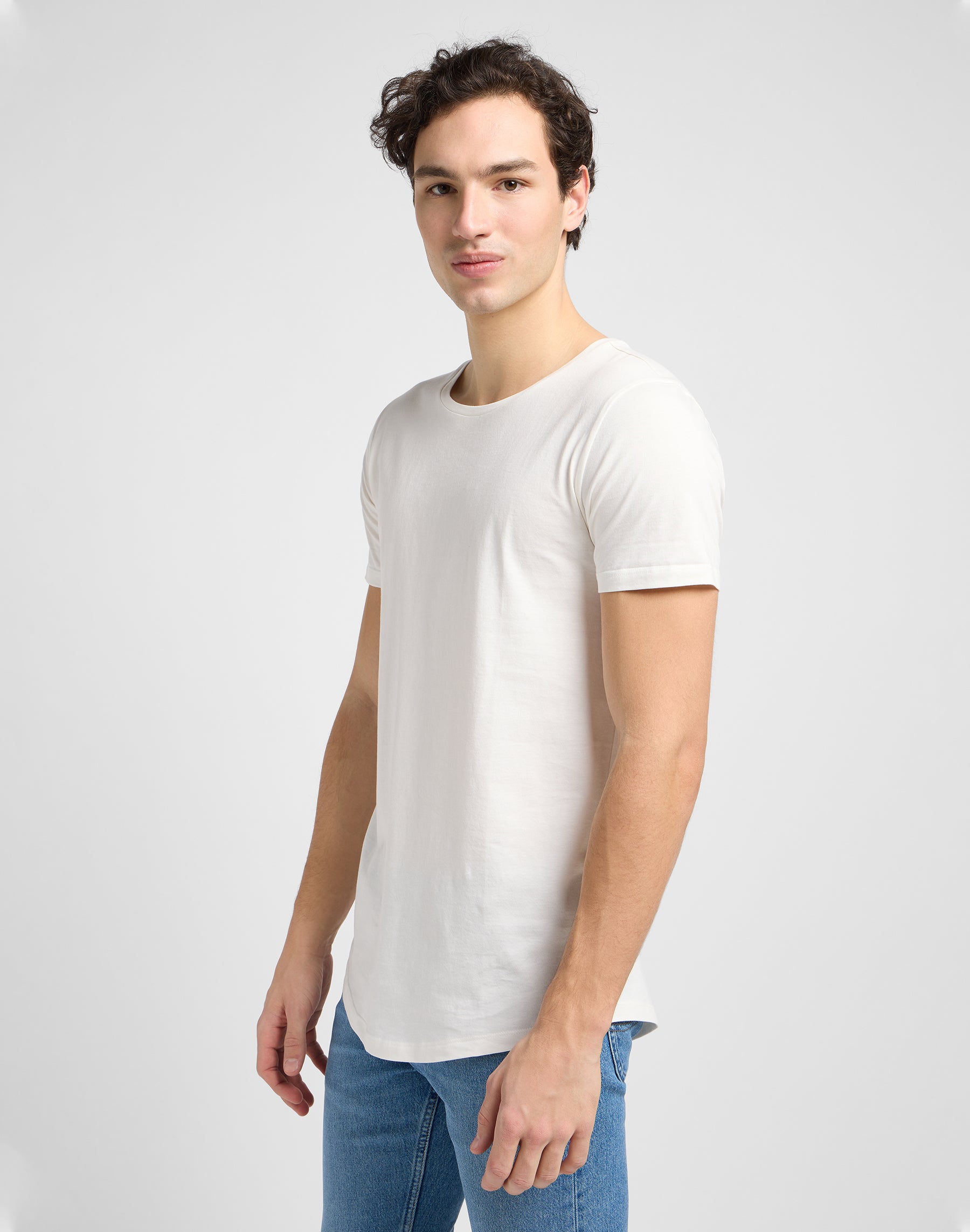 Shaped Tee in Cloud Dancer T-Shirts Lee