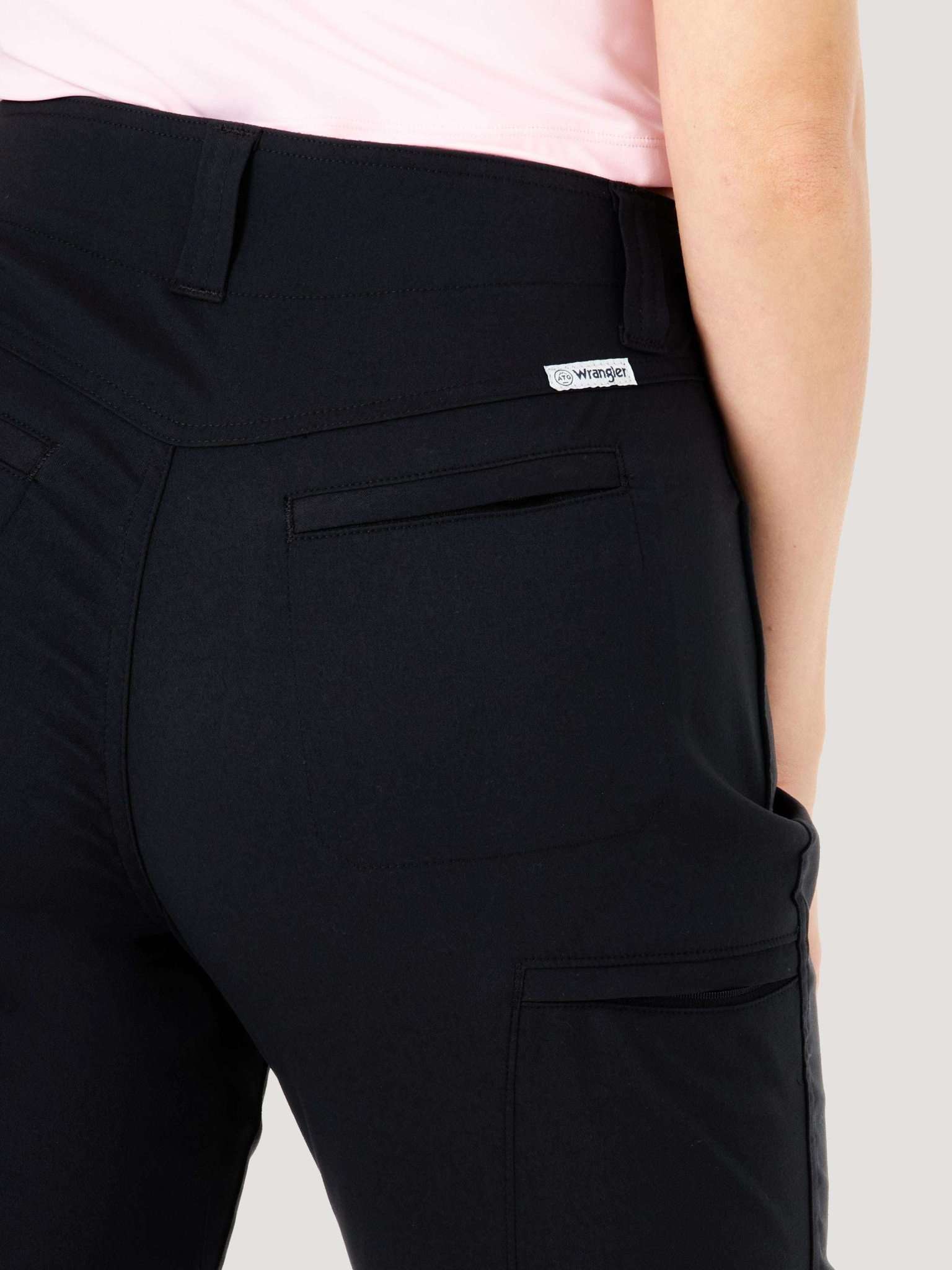 Slim Utility Pants in Black Pants Wrangler   