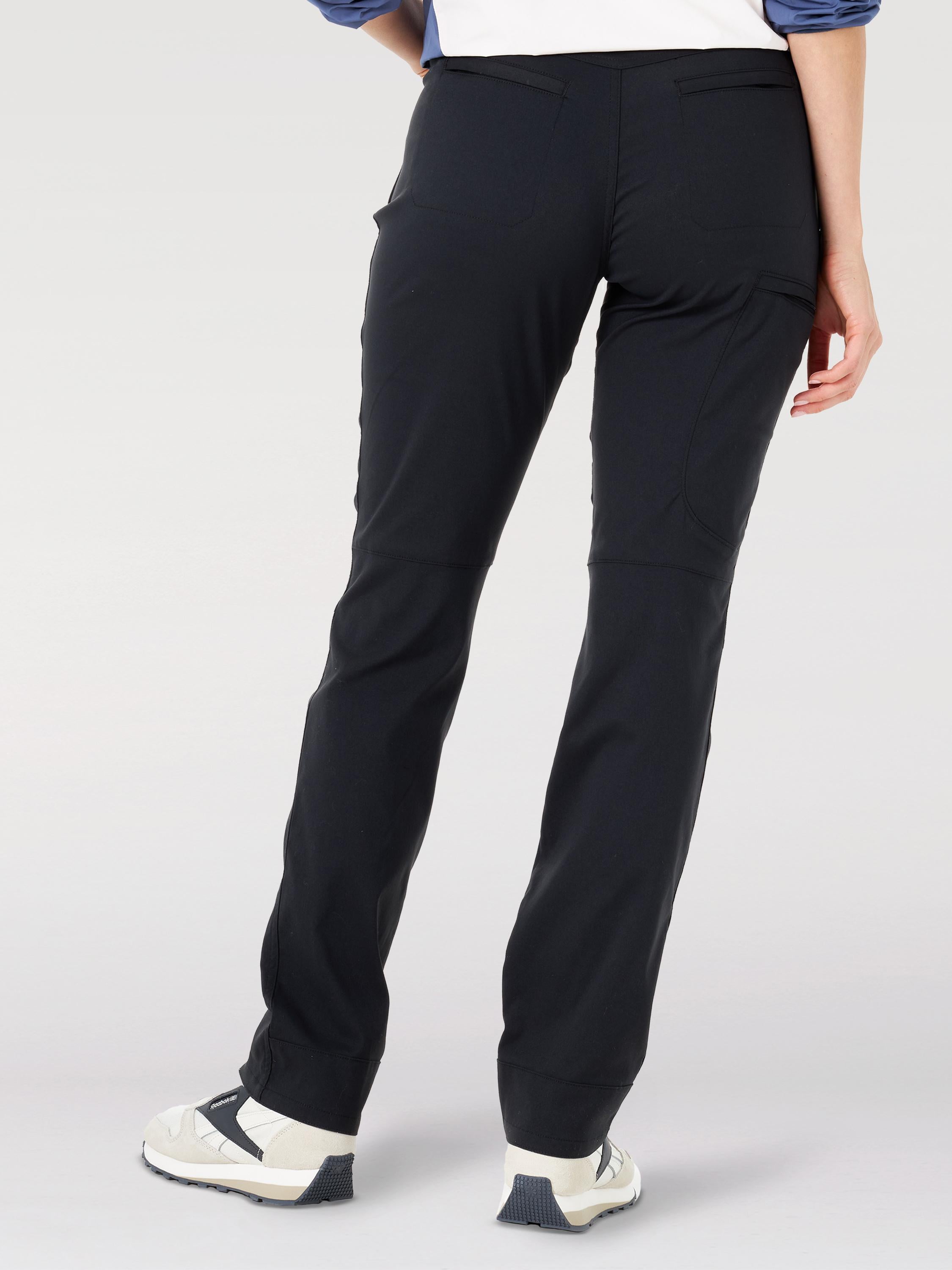 Slim Utility Pants in Black Pants Wrangler   