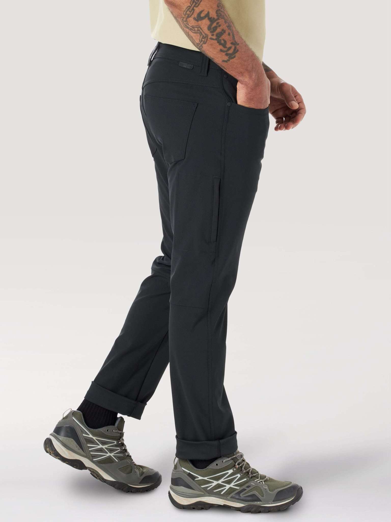 FWDS 5 Pocket Pant in Black Pants Wrangler   