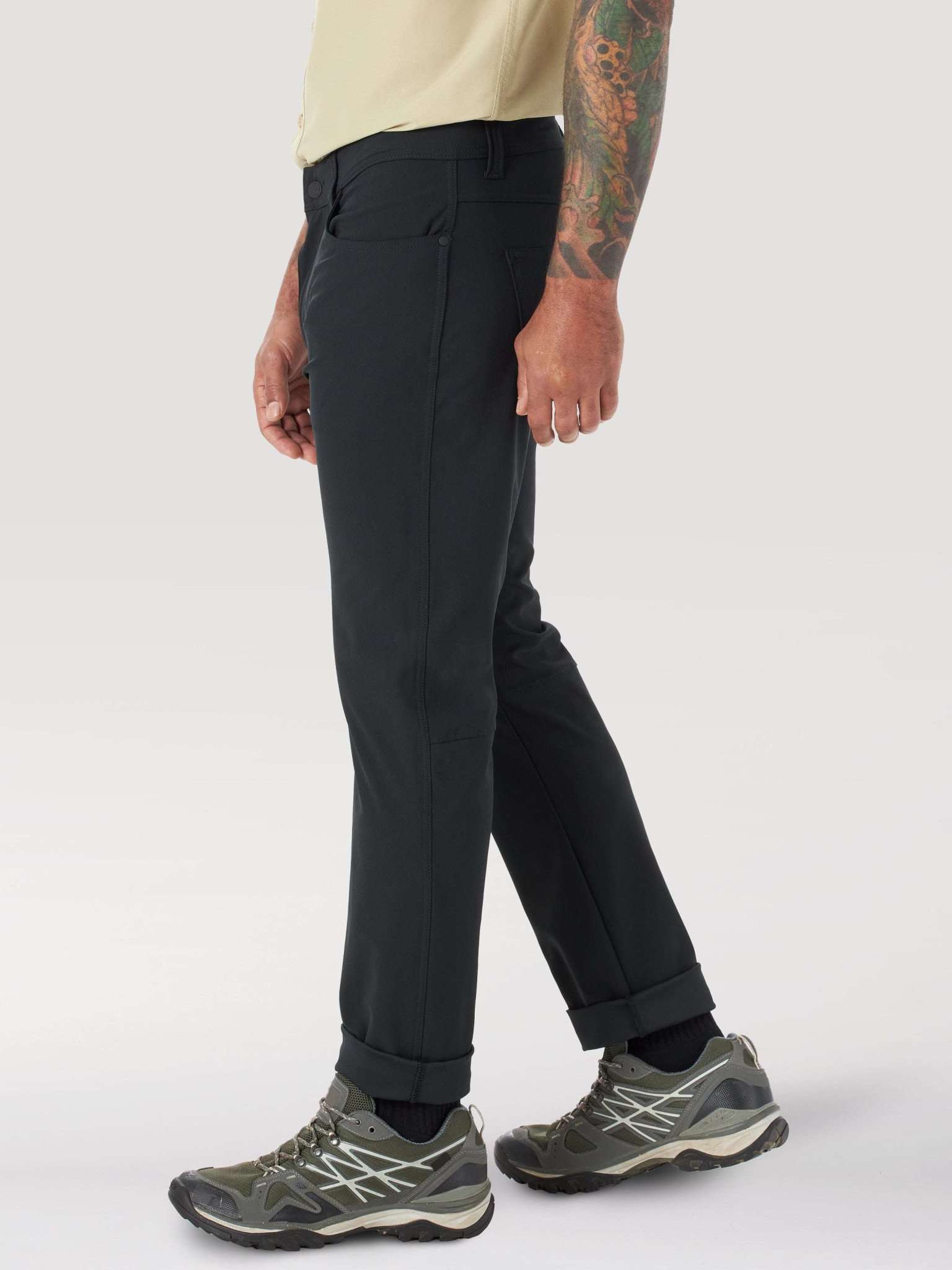 FWDS 5 Pocket Pant in Black Pants Wrangler   