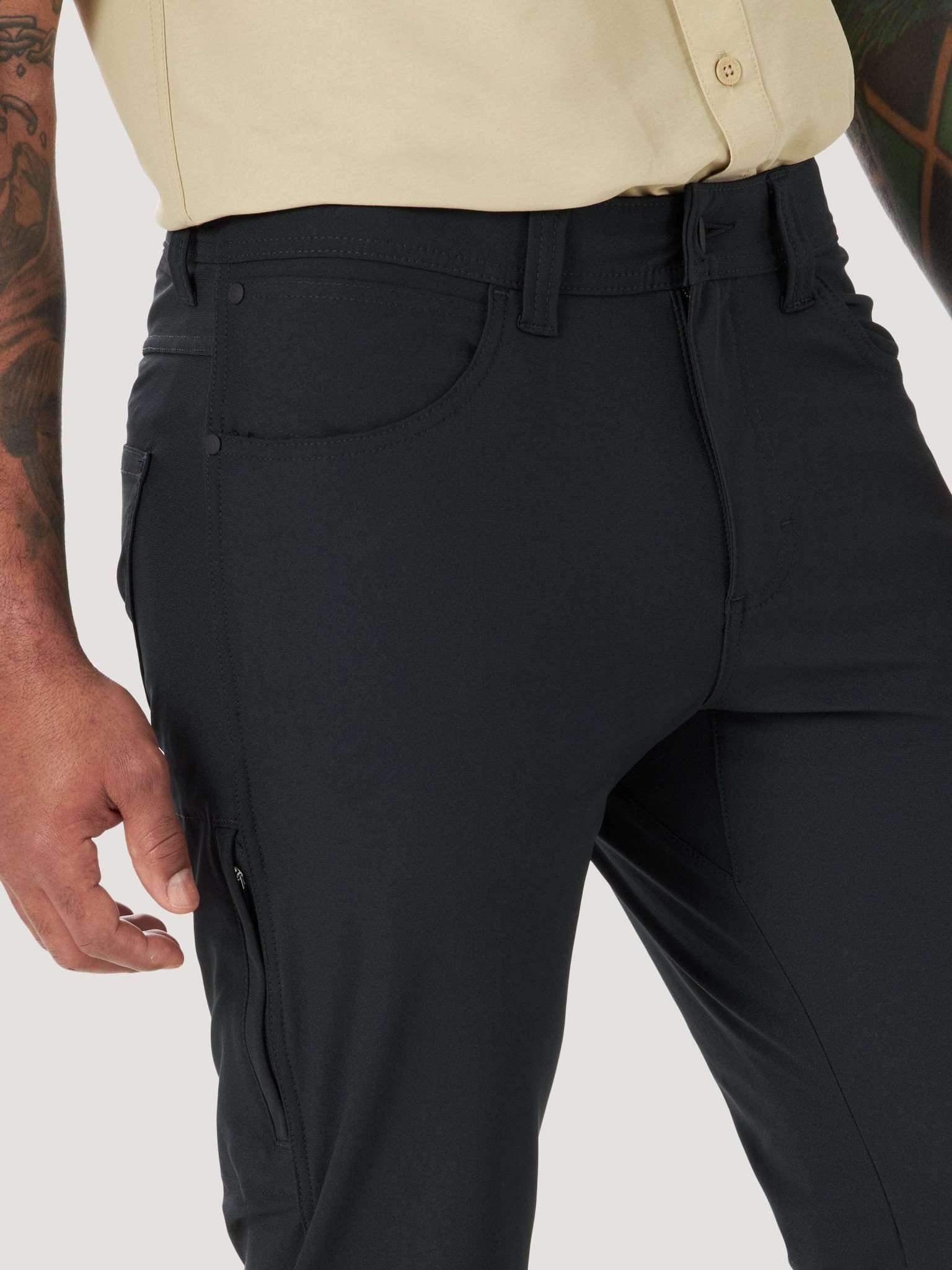 FWDS 5 Pocket Pant in Black Pants Wrangler   