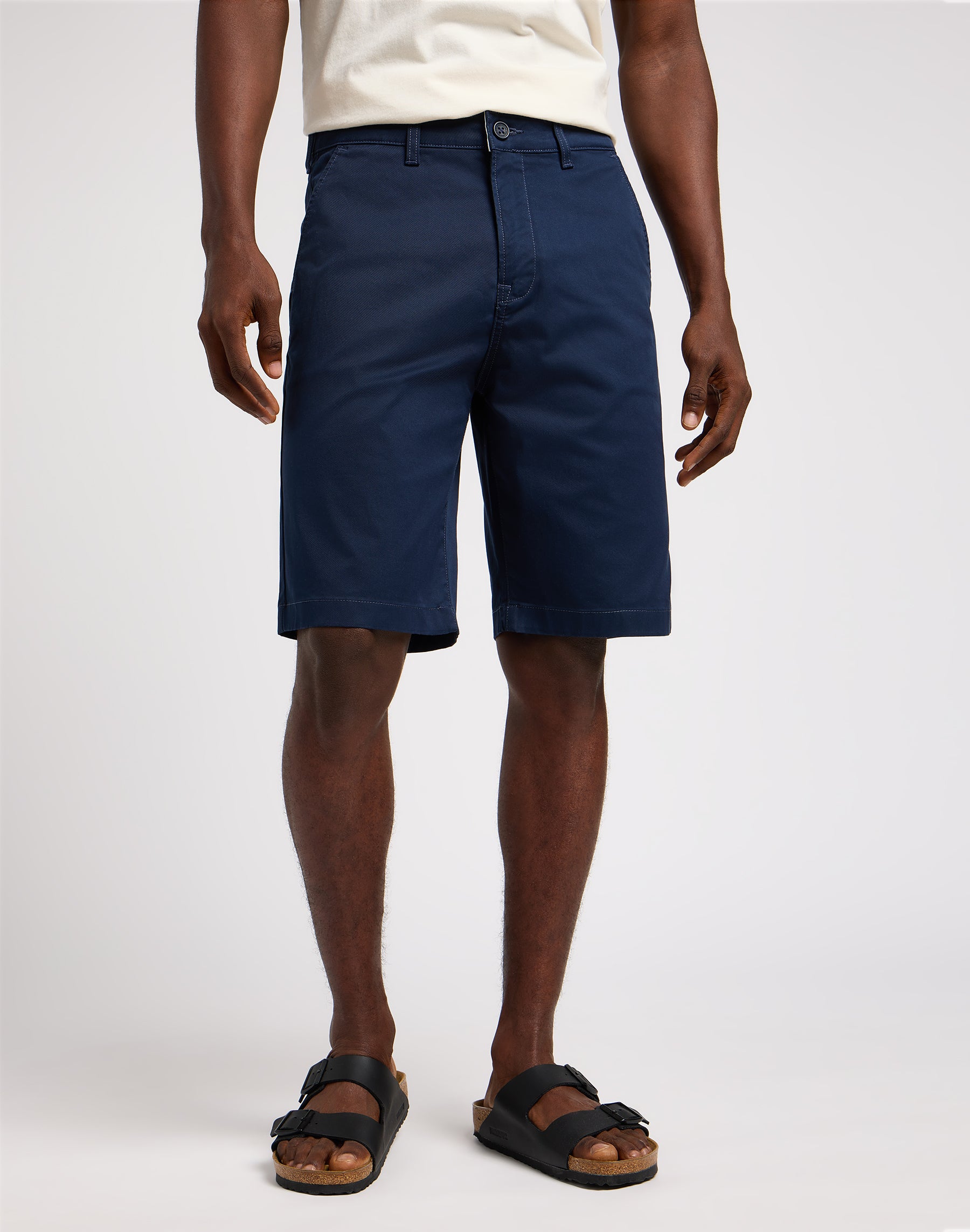 Regular chino shorts in deep navy Shorts Lee   