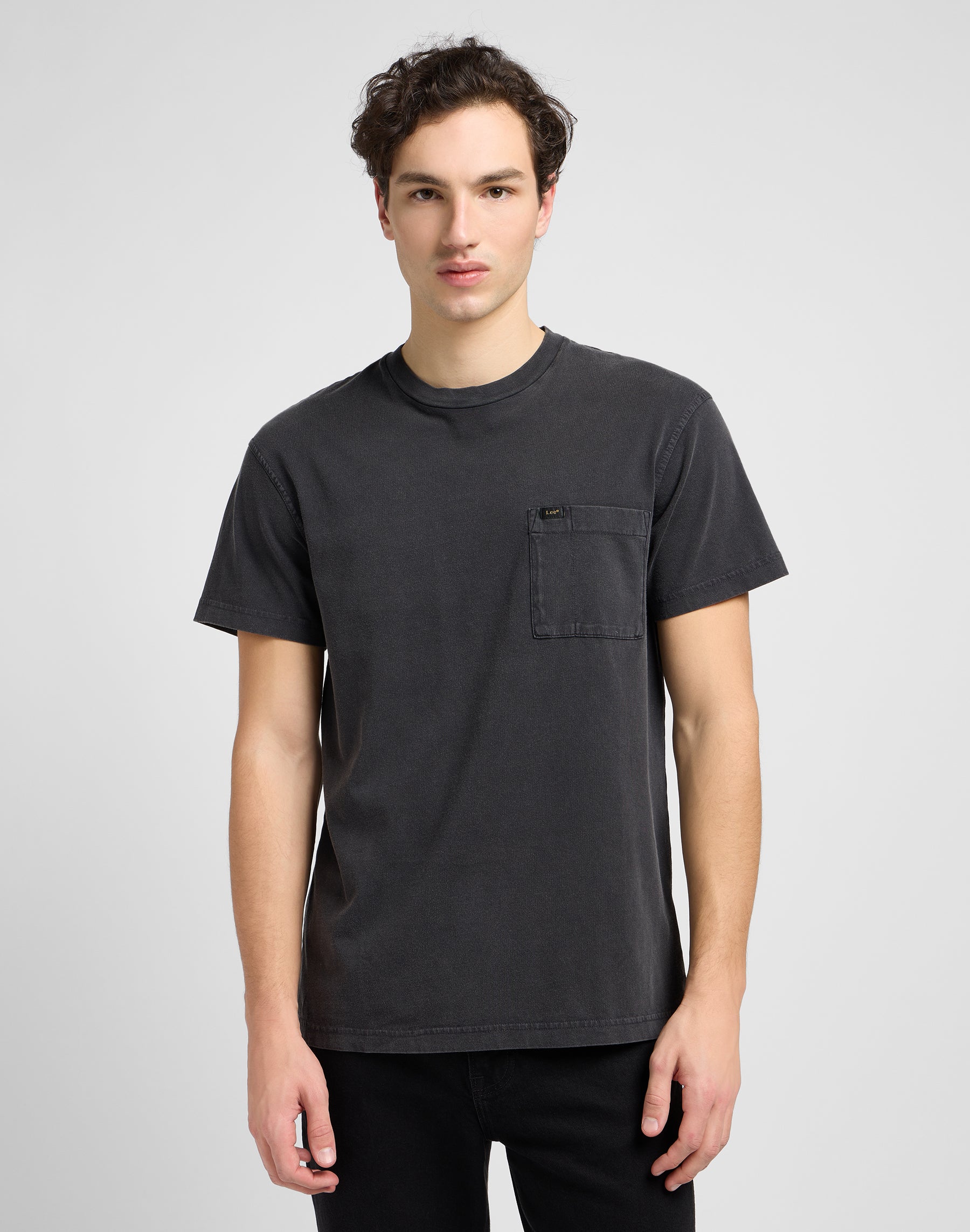 Relaxed Pocket Tee in Washed Black T-Shirts Lee   