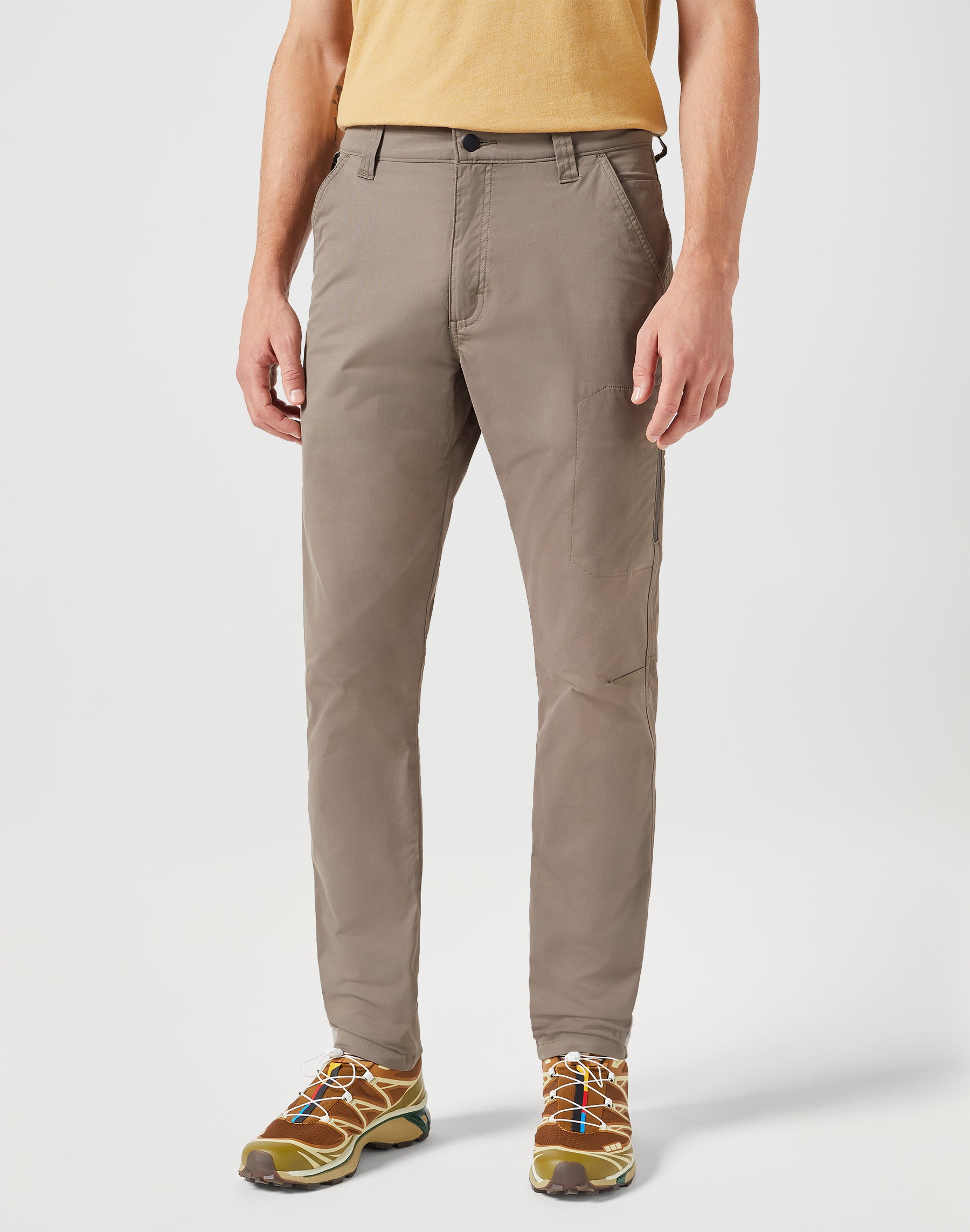 Sustainable Utility Pant in Bungee Cord Pants Wrangler   