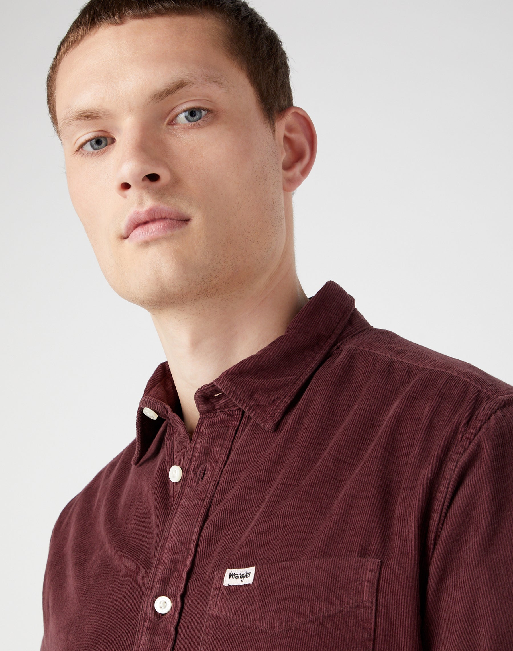 One Pocket Shirt in Dahlia Shirts Wrangler   