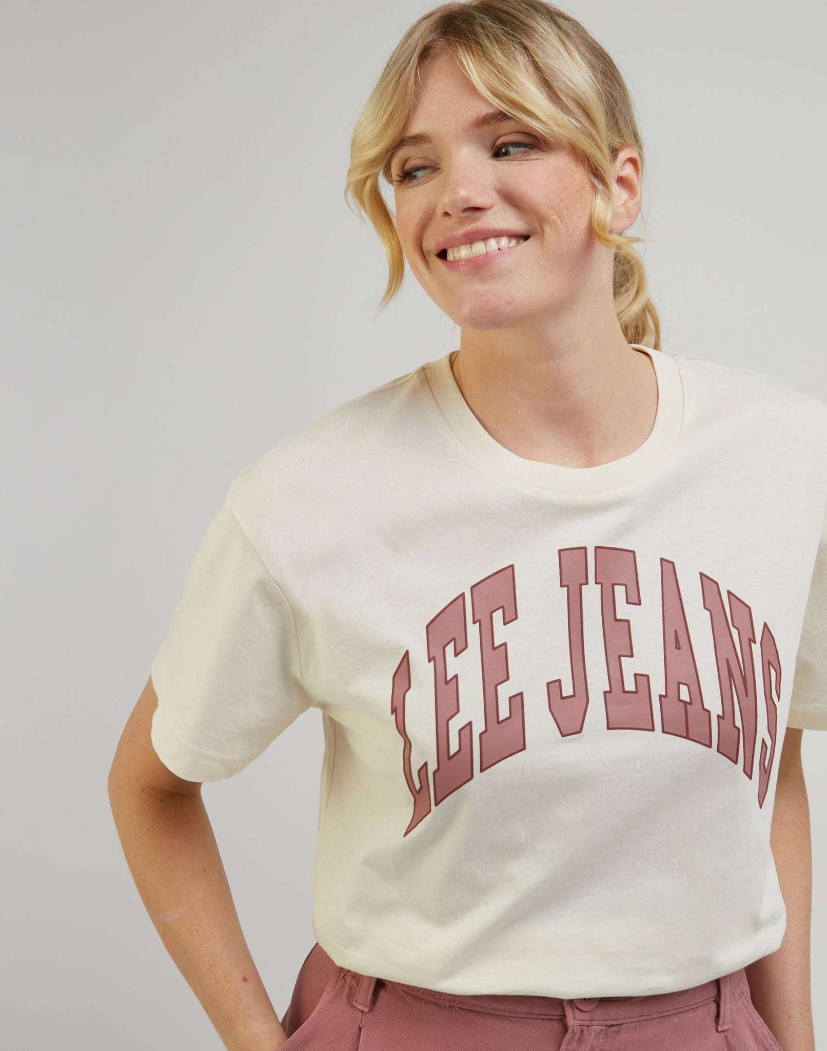 Crew Neck Tee in Ecru T-Shirts Lee   