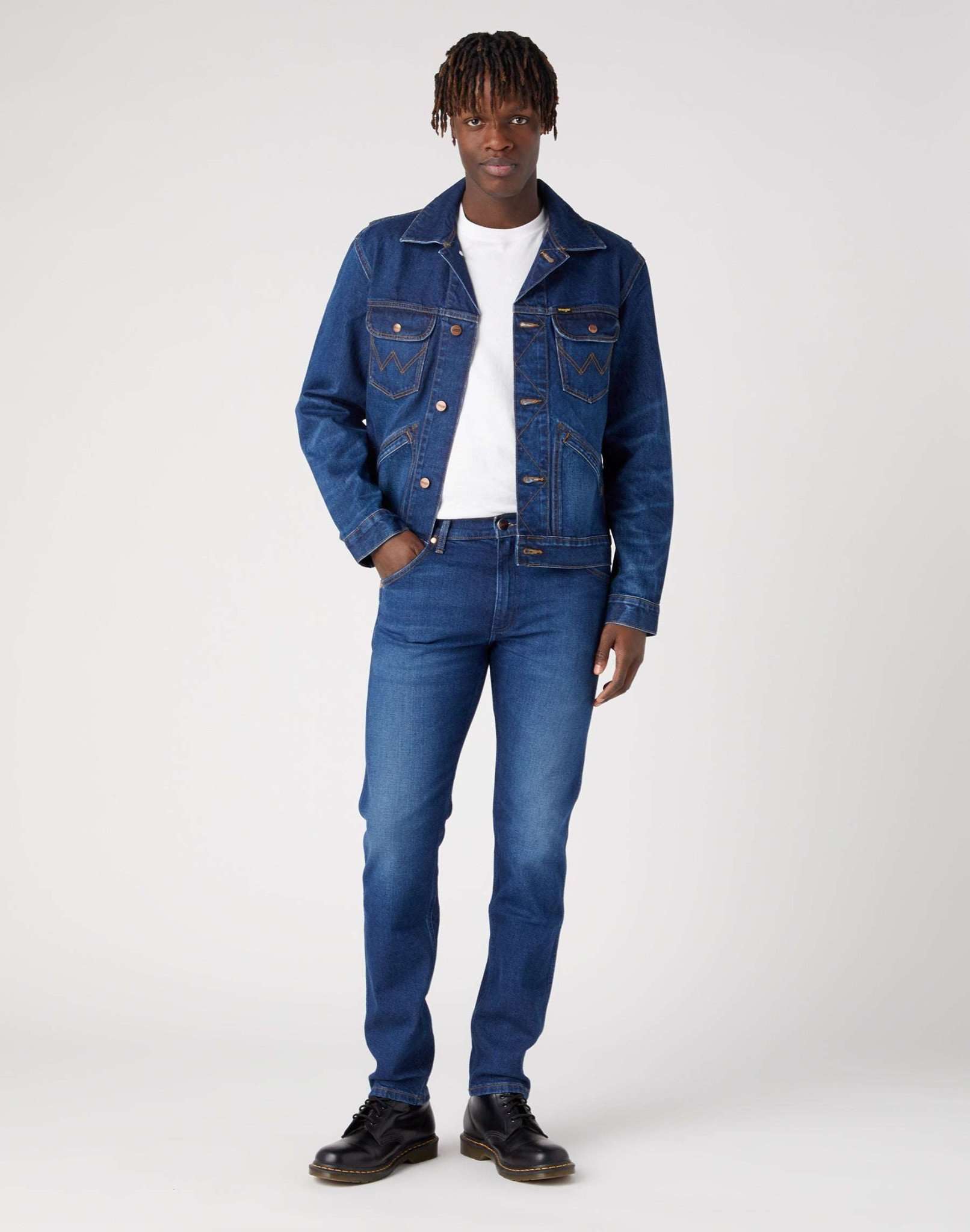 11MWZ in Far Away Jeans Wrangler   