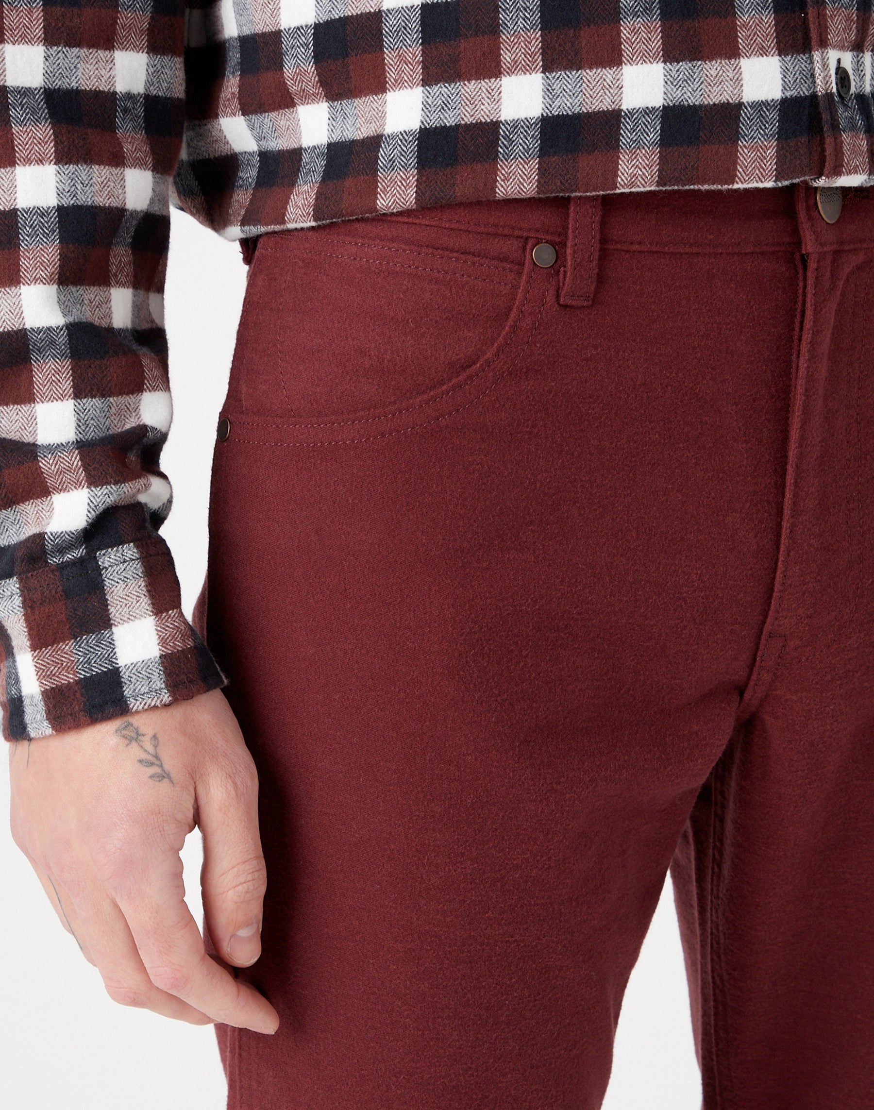 Greensboro Low Stretch in Dahlia Pants Wrangler   