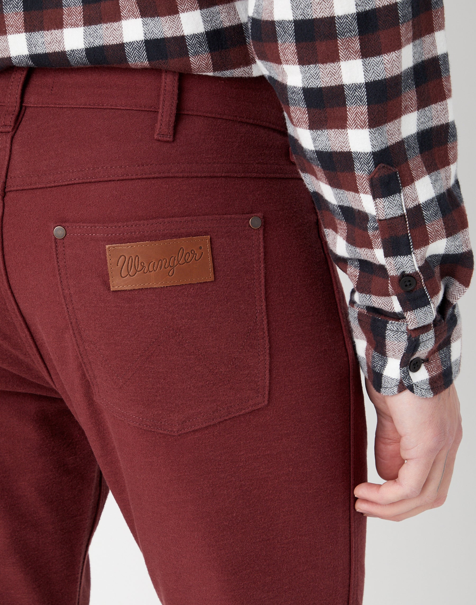 Greensboro Low Stretch in Dahlia Pants Wrangler   