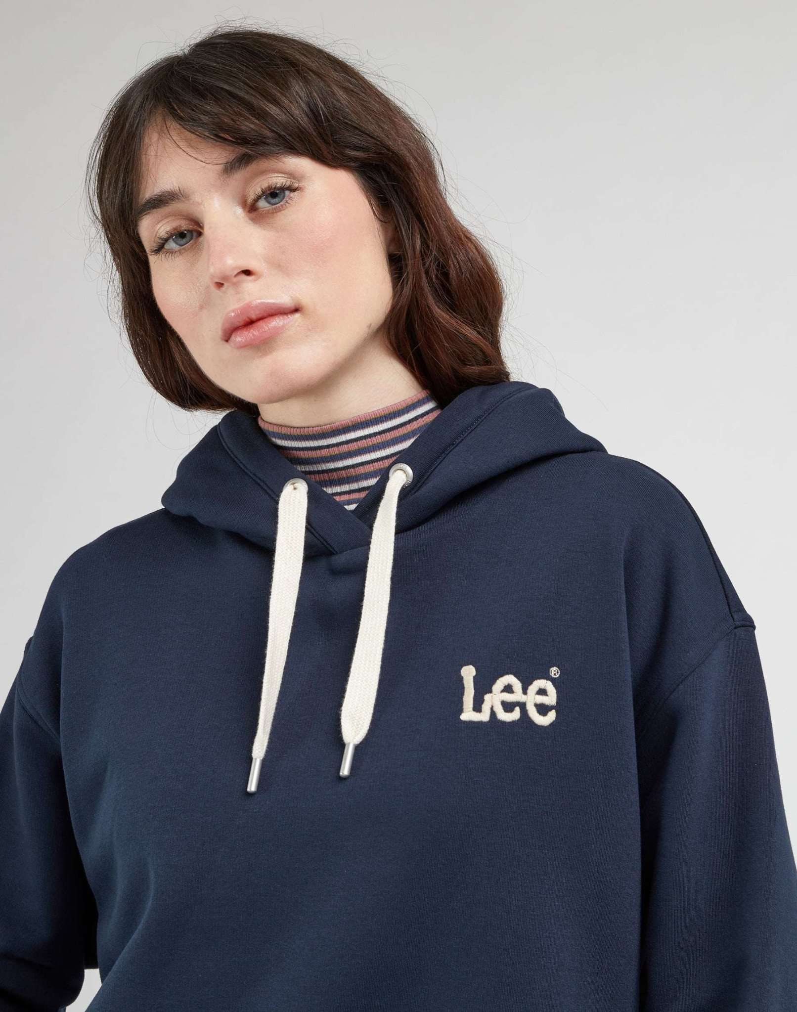 Essential Hoodie in Unionall Blk Hooded Sweater Lee   