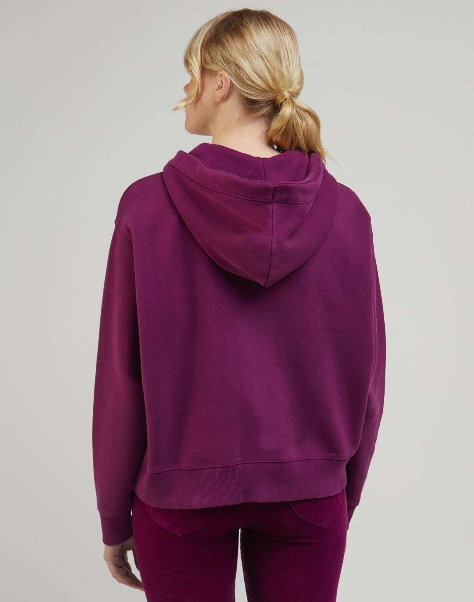 Relaxed Hoodie in Foxy Violet Hooded Sweater Lee   