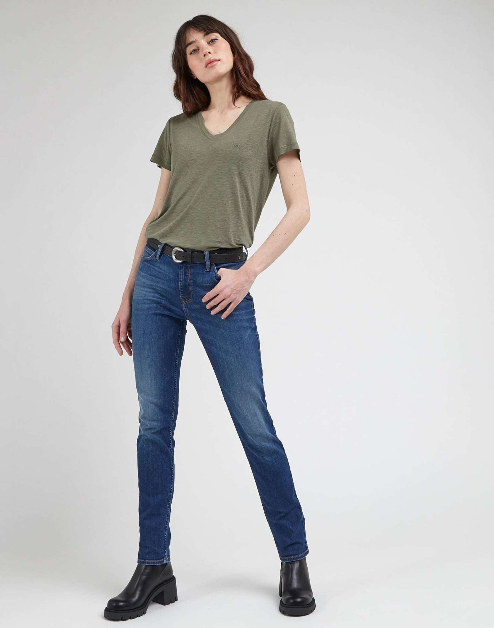 V Neck Tee in Olive Grove T-Shirts Lee   