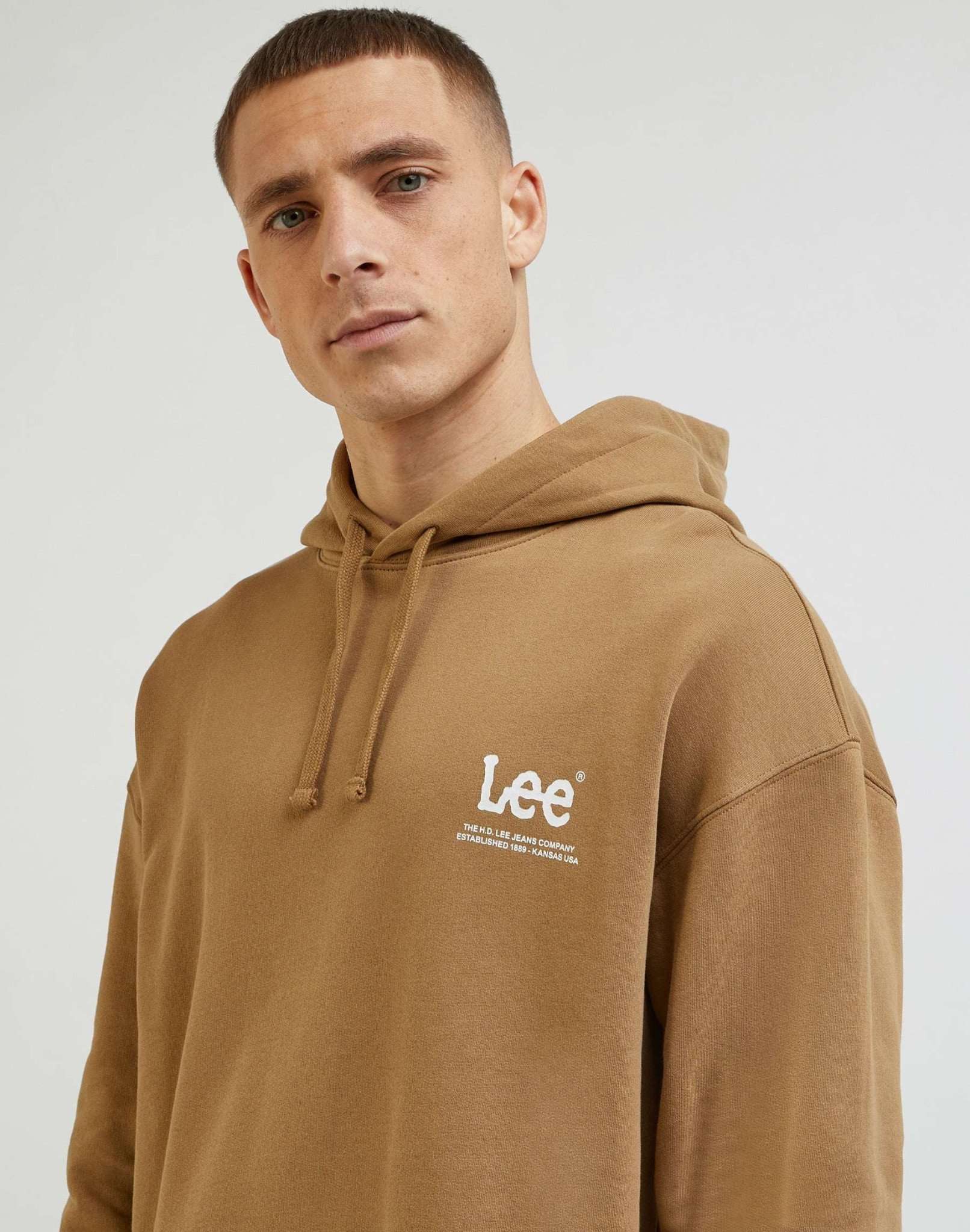 Loose Logo Hoodie in Clay Hooded Sweater Lee   