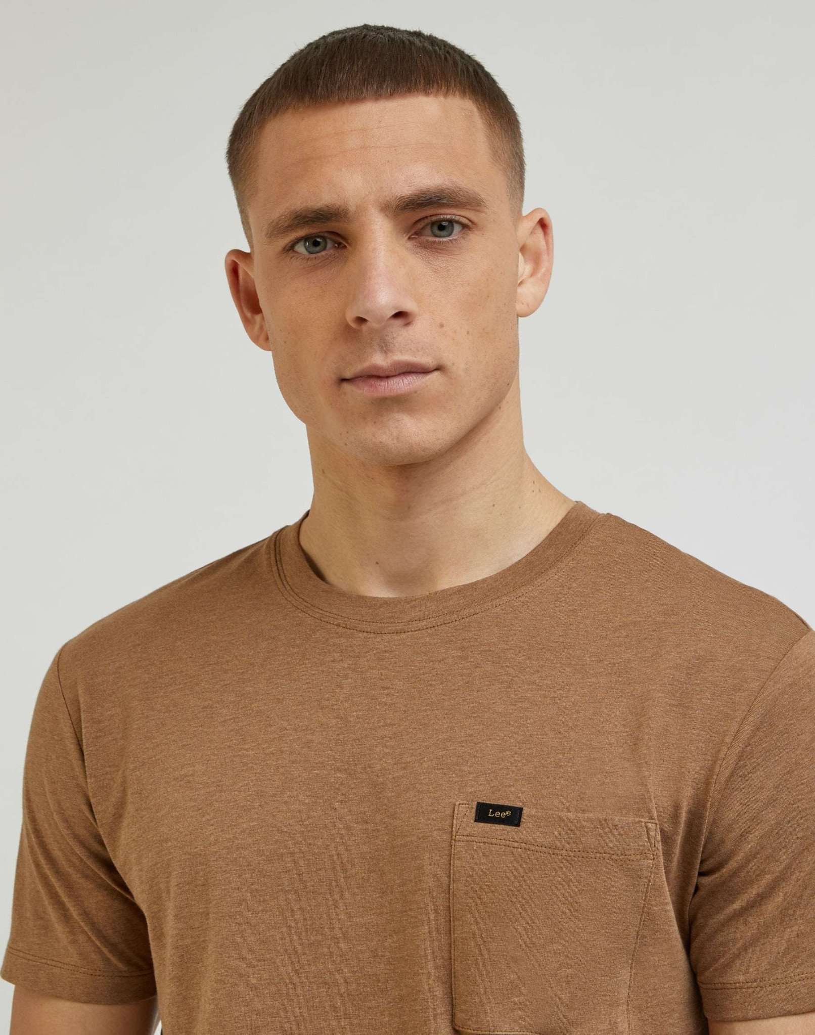 Ultimate Pocket Tee in Tumbleweed T-Shirts Lee   