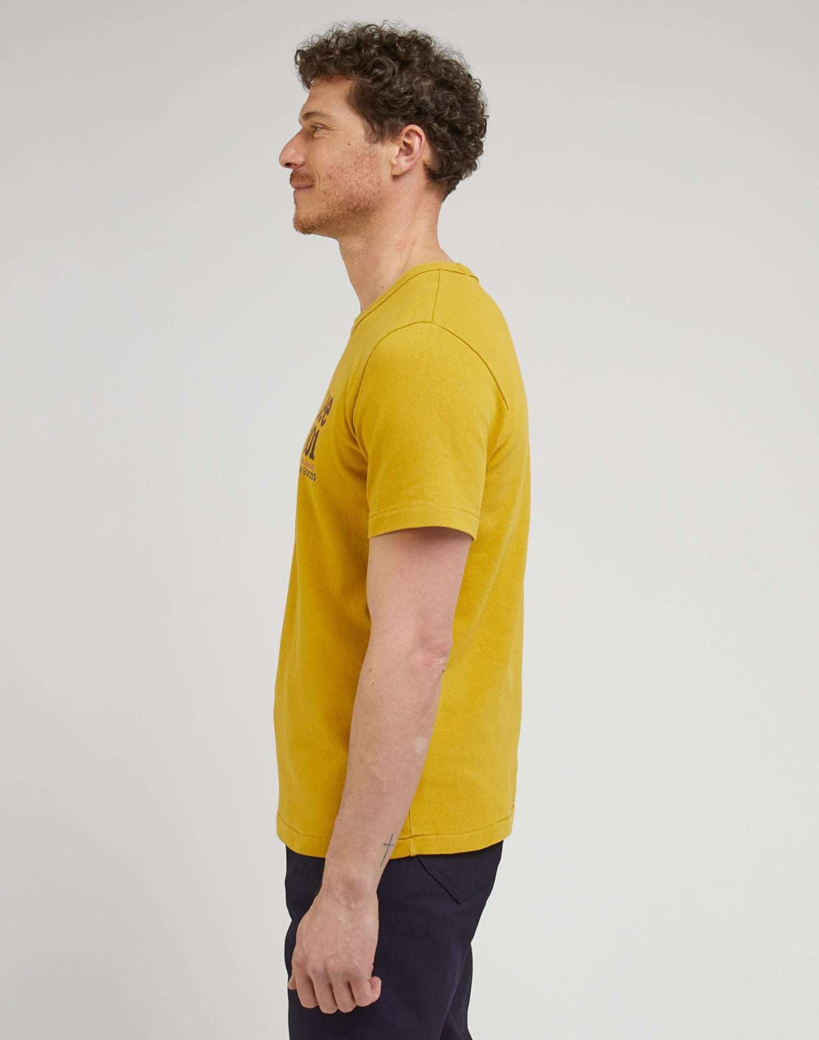 101 Core Tee in Maize T-Shirts Lee   