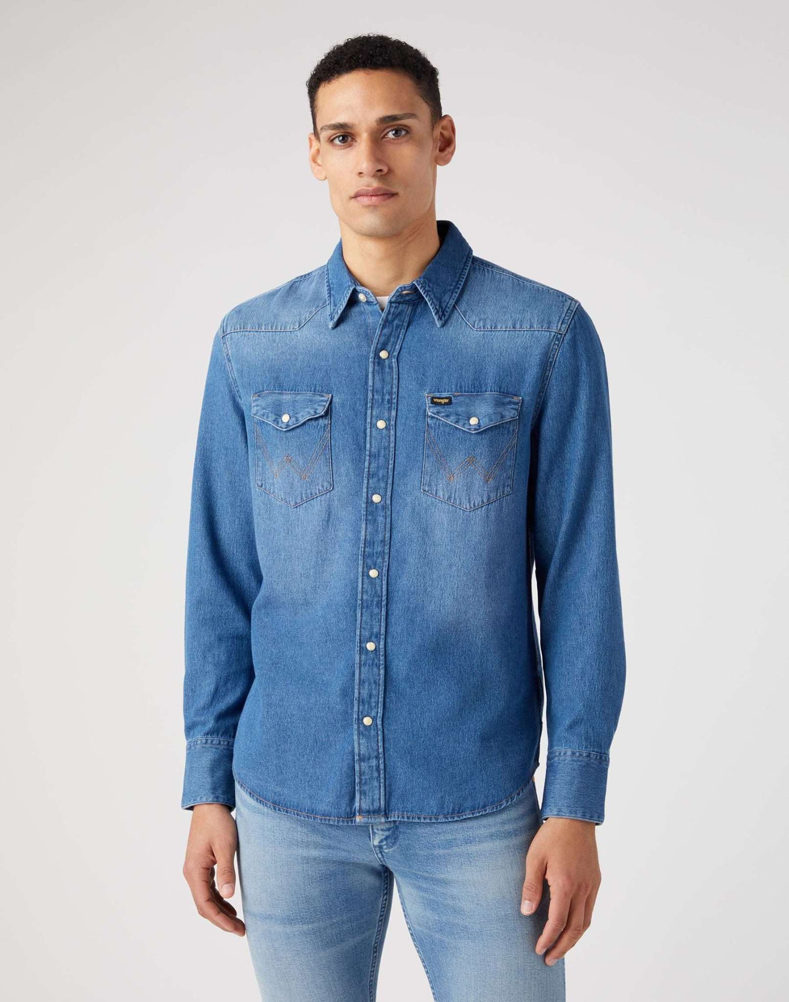 27MW Icon Shirt in Icon Mid Stone Shirts Wrangler   