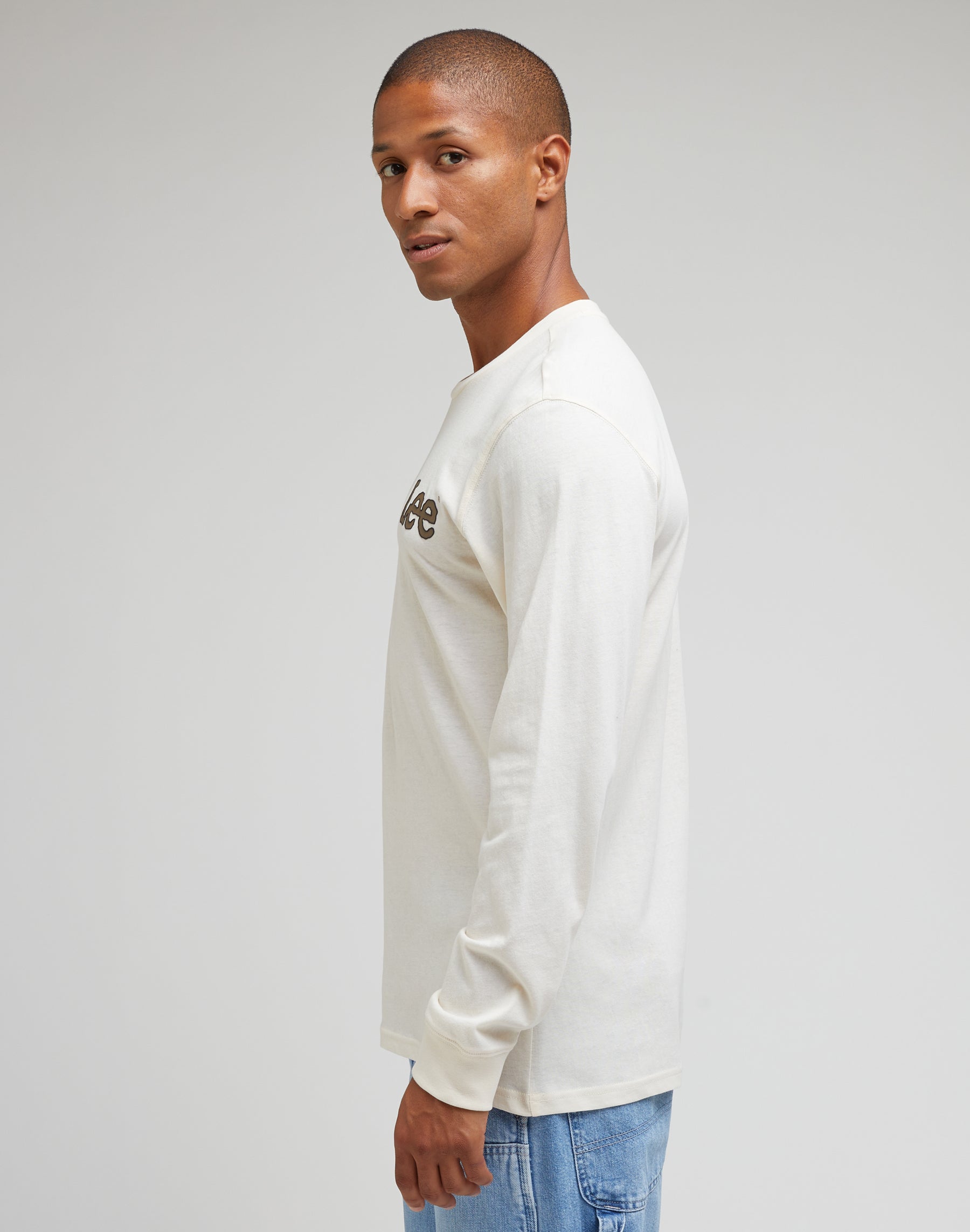 Essential Longsleeves Tee in Ecru Shirts Lee   