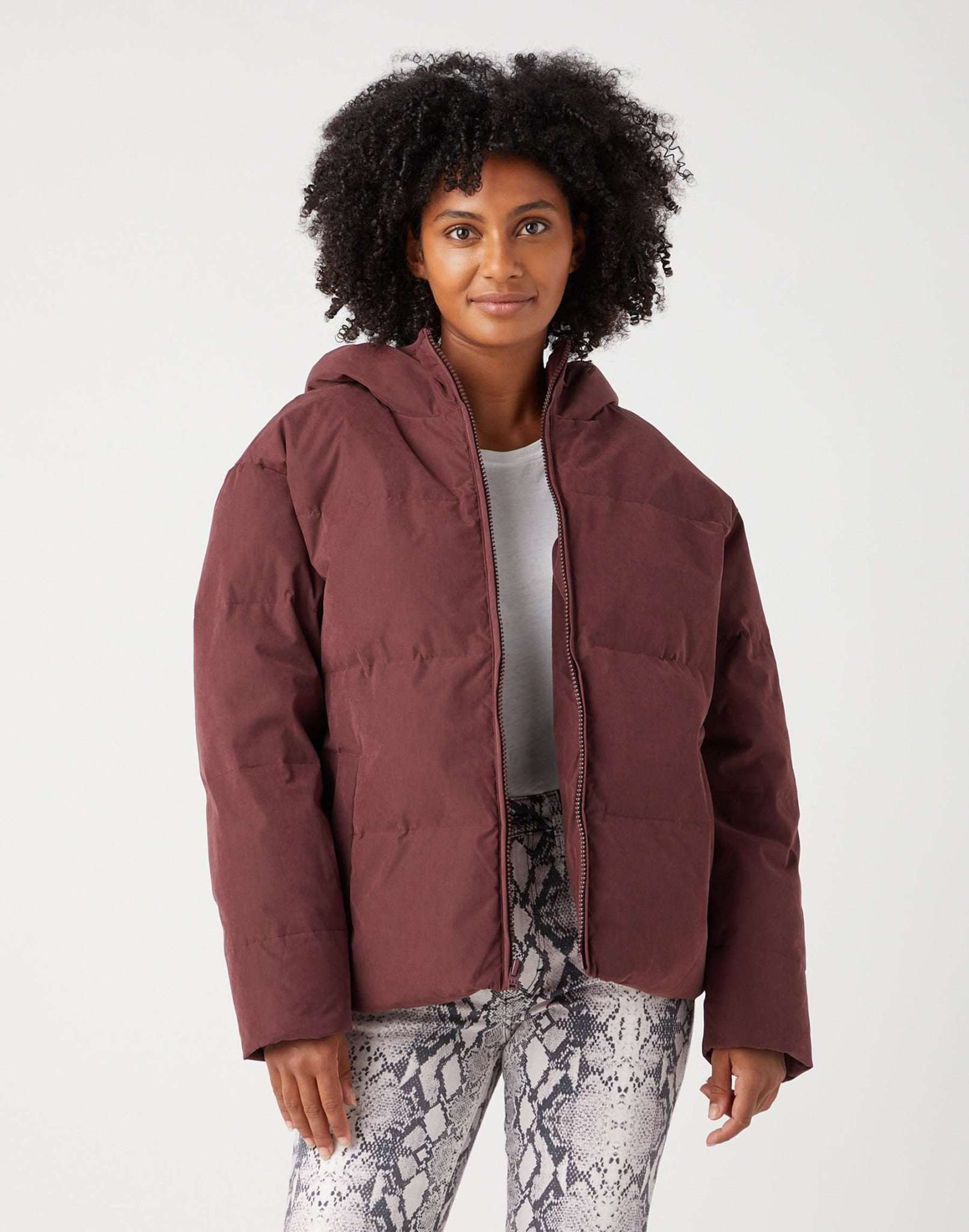 Embossed Puffer in Dahlia Jackets Wrangler   