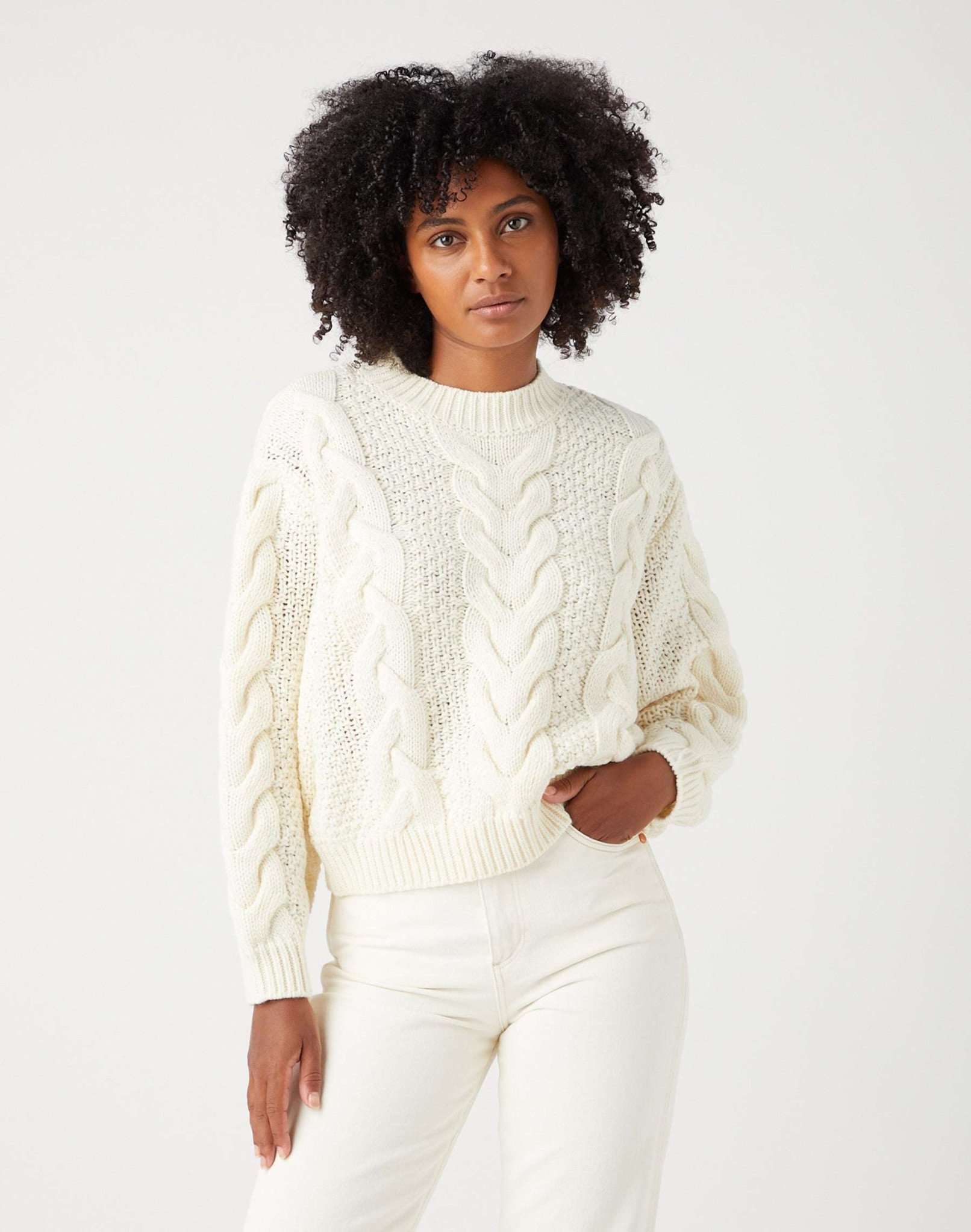 Crew Neck Cable Knit in Worn White Sweater Wrangler   