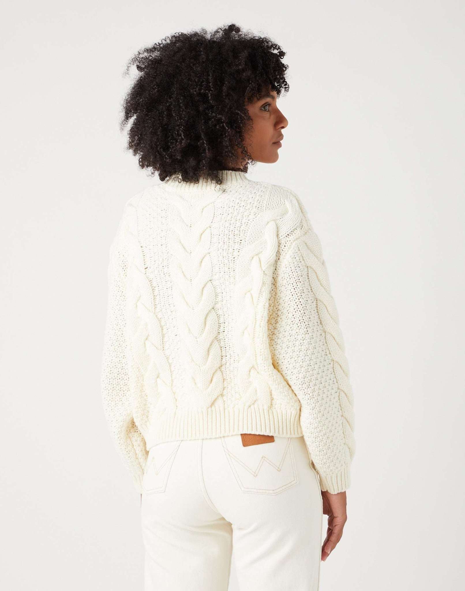 Crew Neck Cable Knit in Worn White Sweater Wrangler   