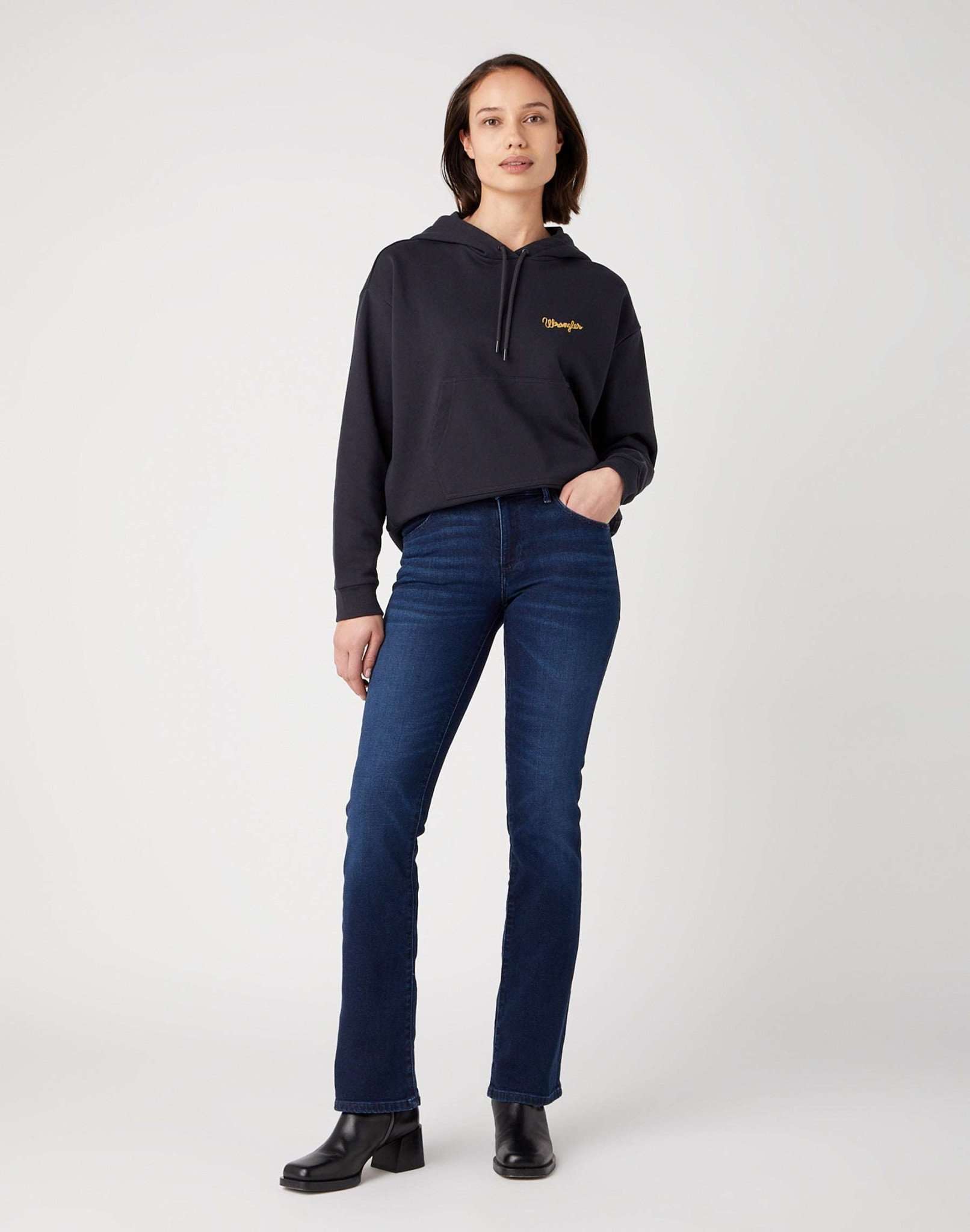 Bootcut in Nightshade Jeans Wrangler   