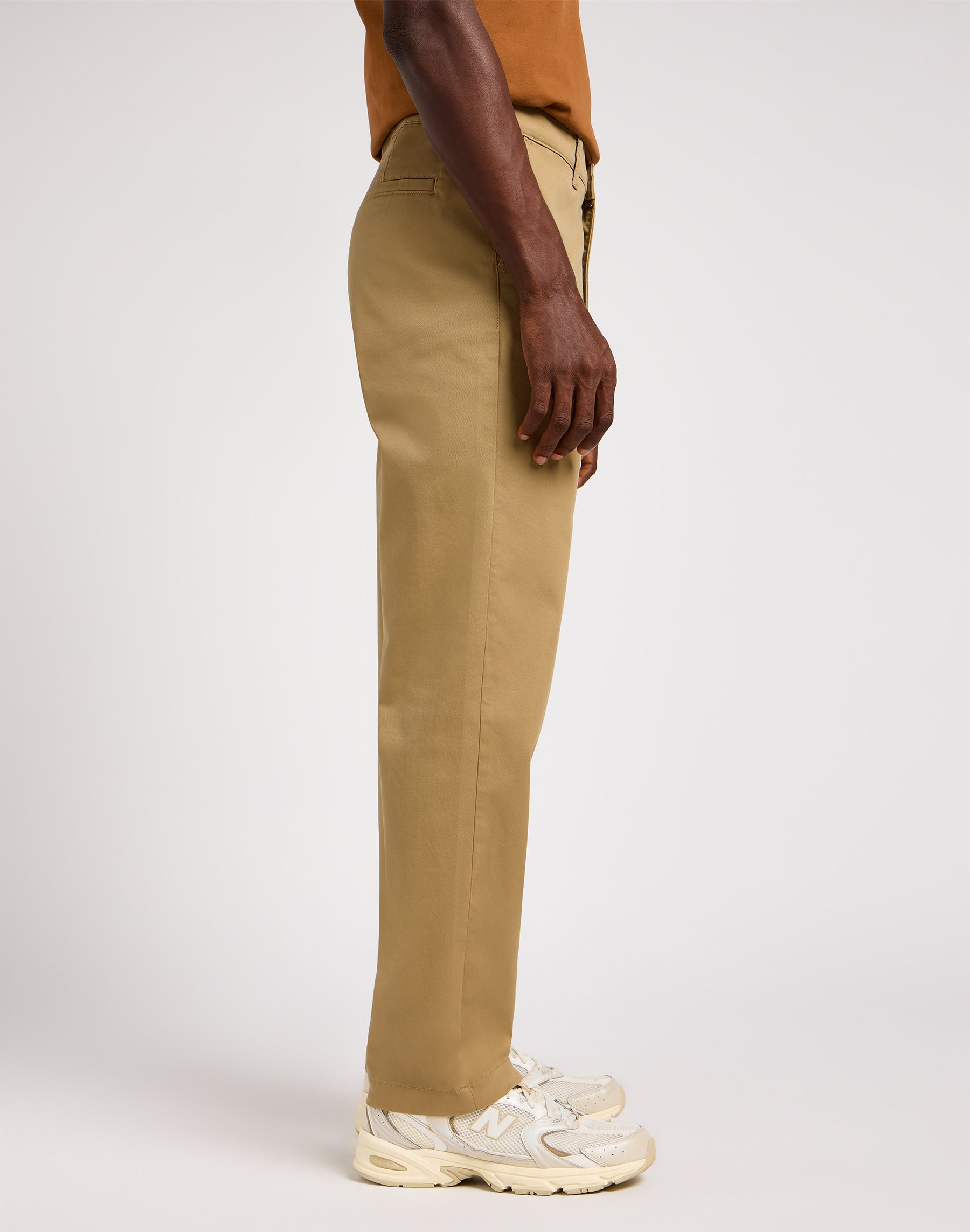 Relaxed Chino Leesures in Clay Pants Lee   