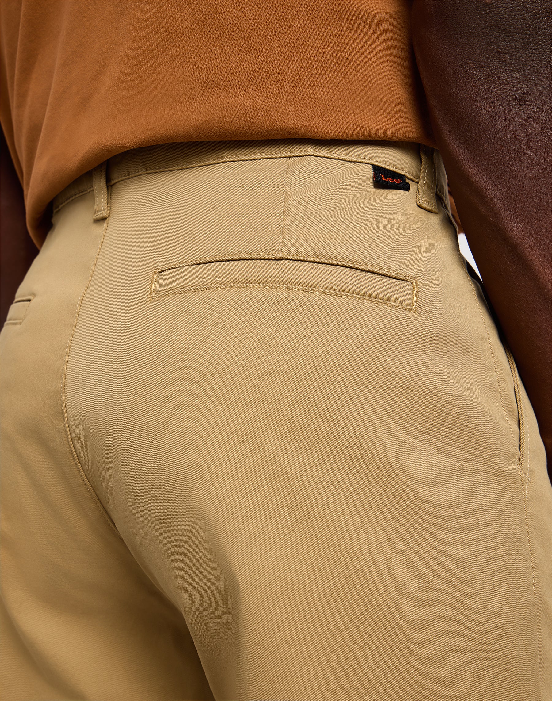 Relaxed Chino Leesures in Clay Pants Lee   