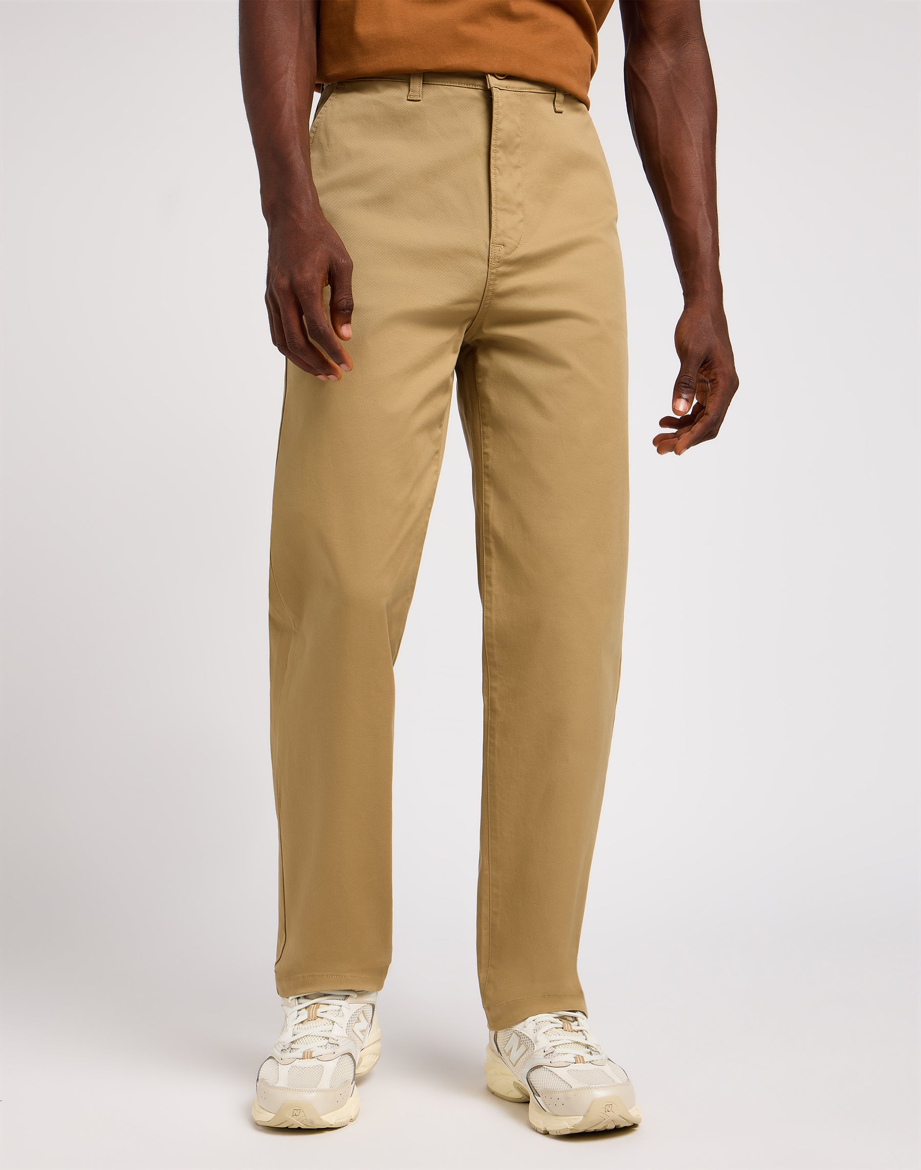 Relaxed Chino Leesures in Clay Pants Lee   