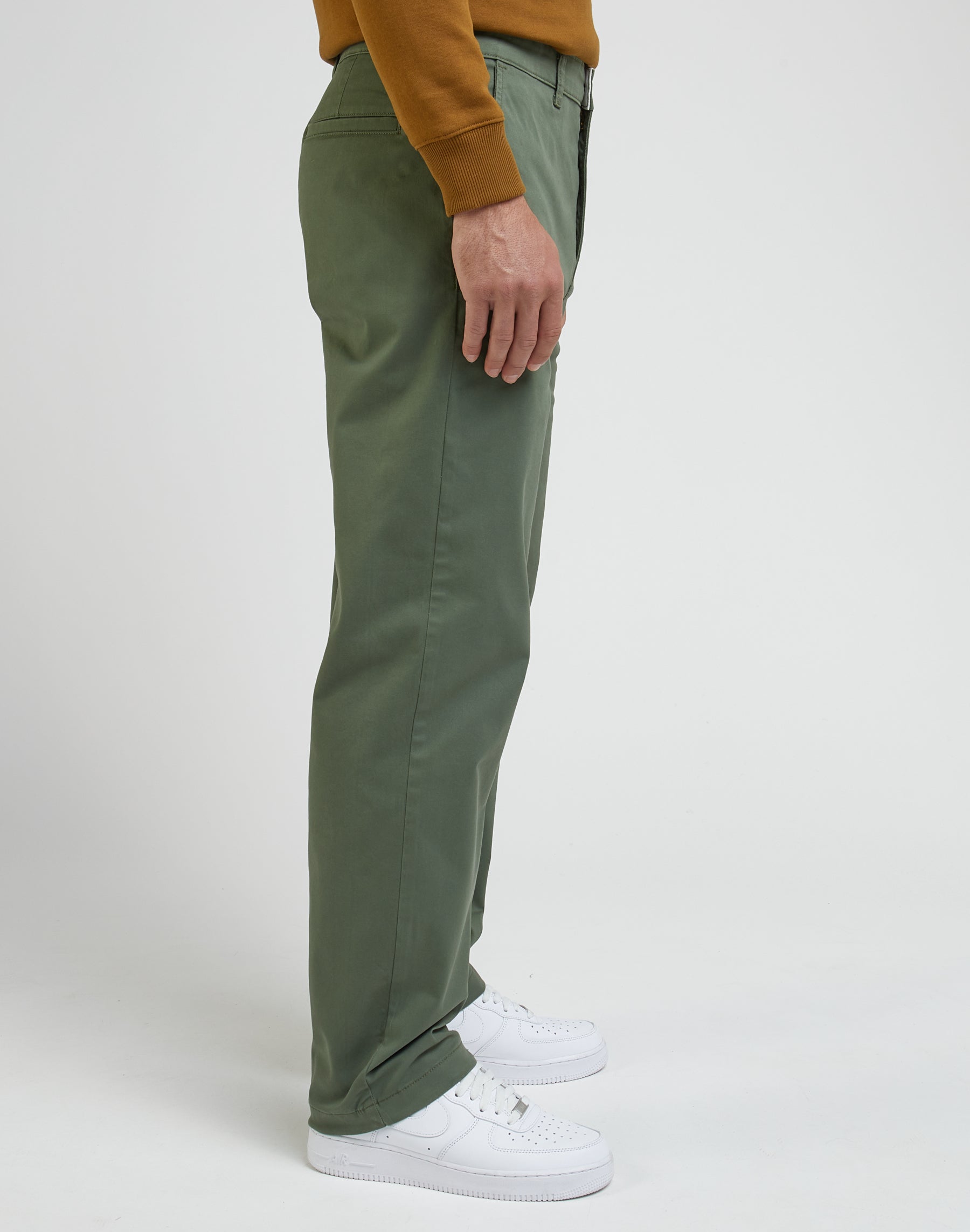 Relaxed Chino Leesures in Olive Grove Pants Lee   