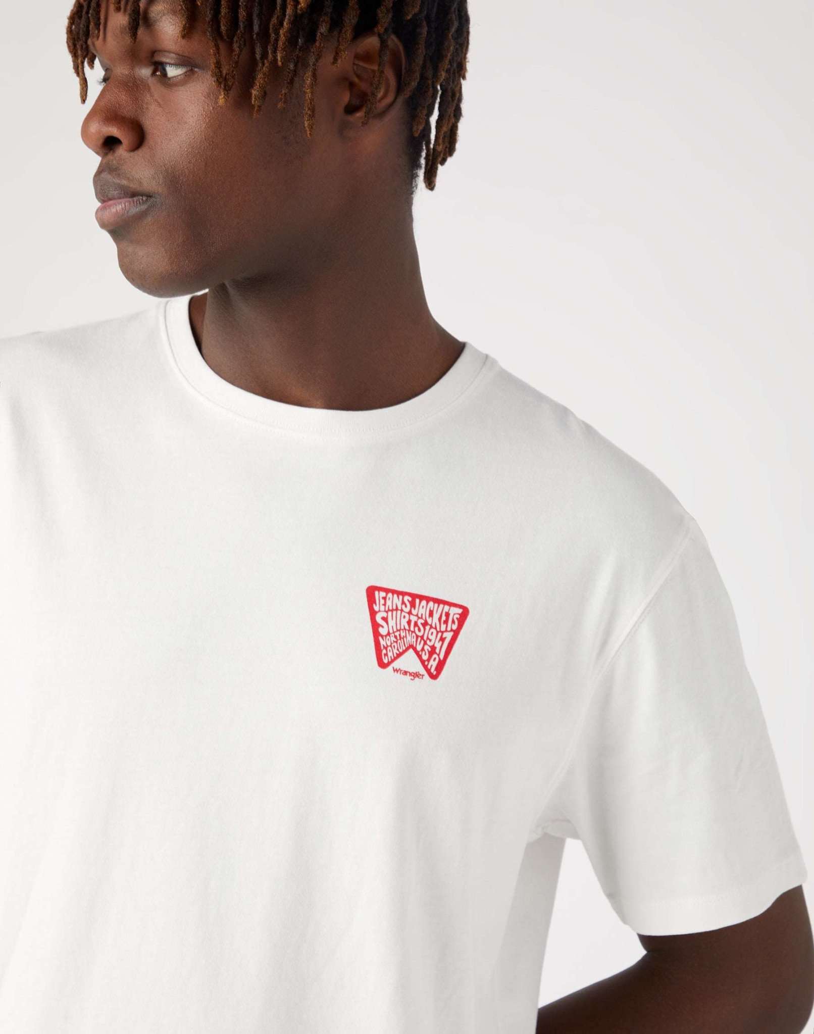 Graphic Tee in Wornwhite T-Shirts Wrangler   