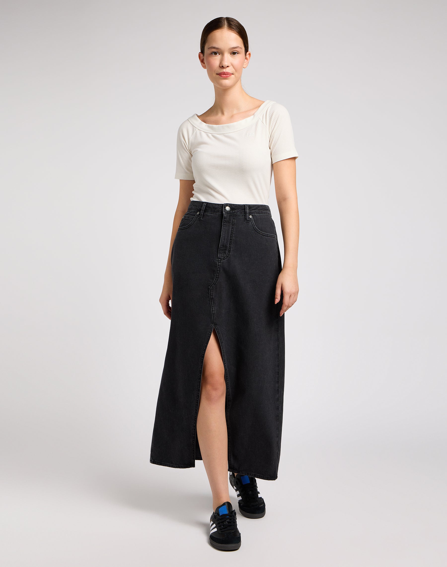 Maxi Skirt in Into The Shadow Skirts Lee   