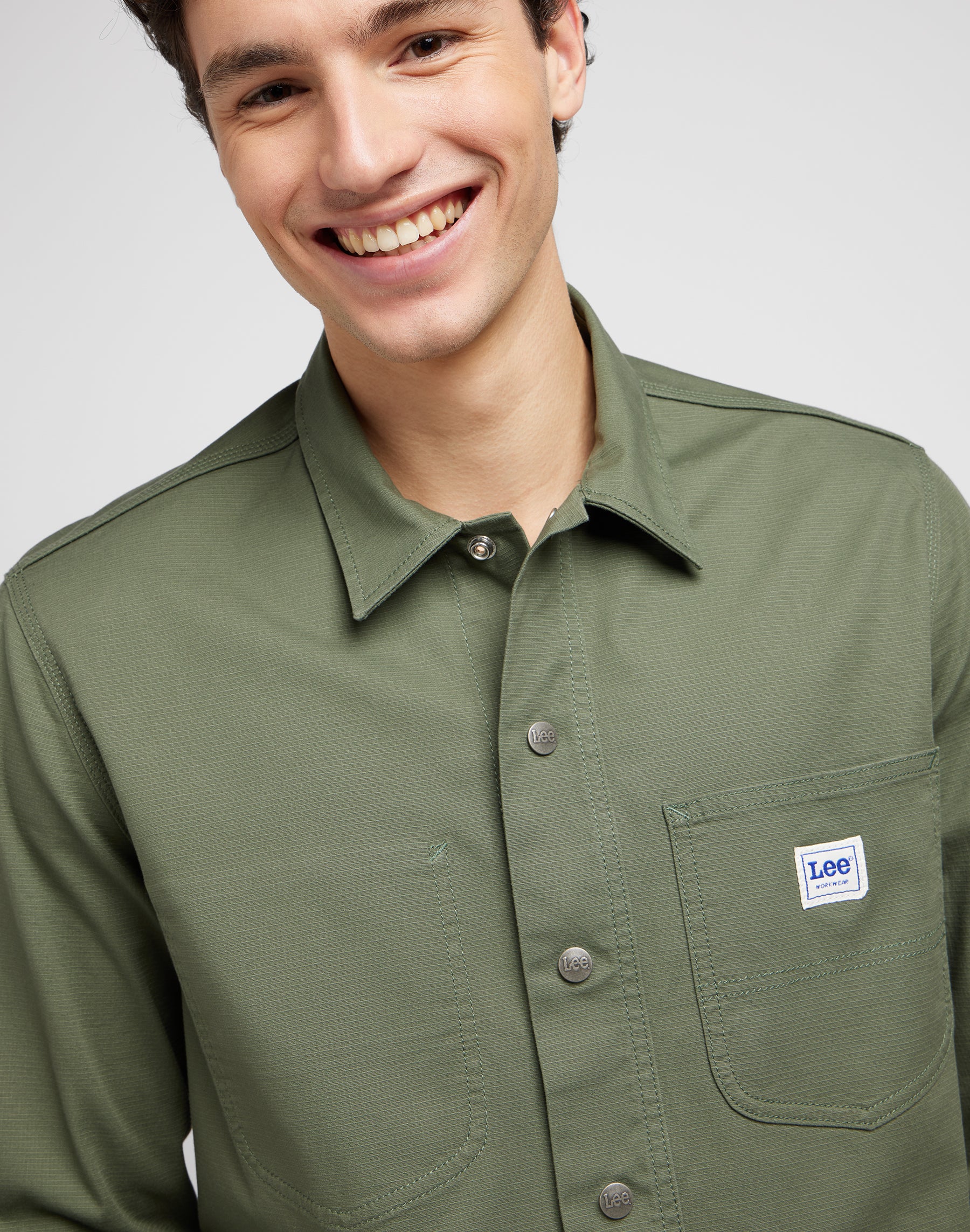 Worker Overshirt in Olive Grove Shirts Lee   