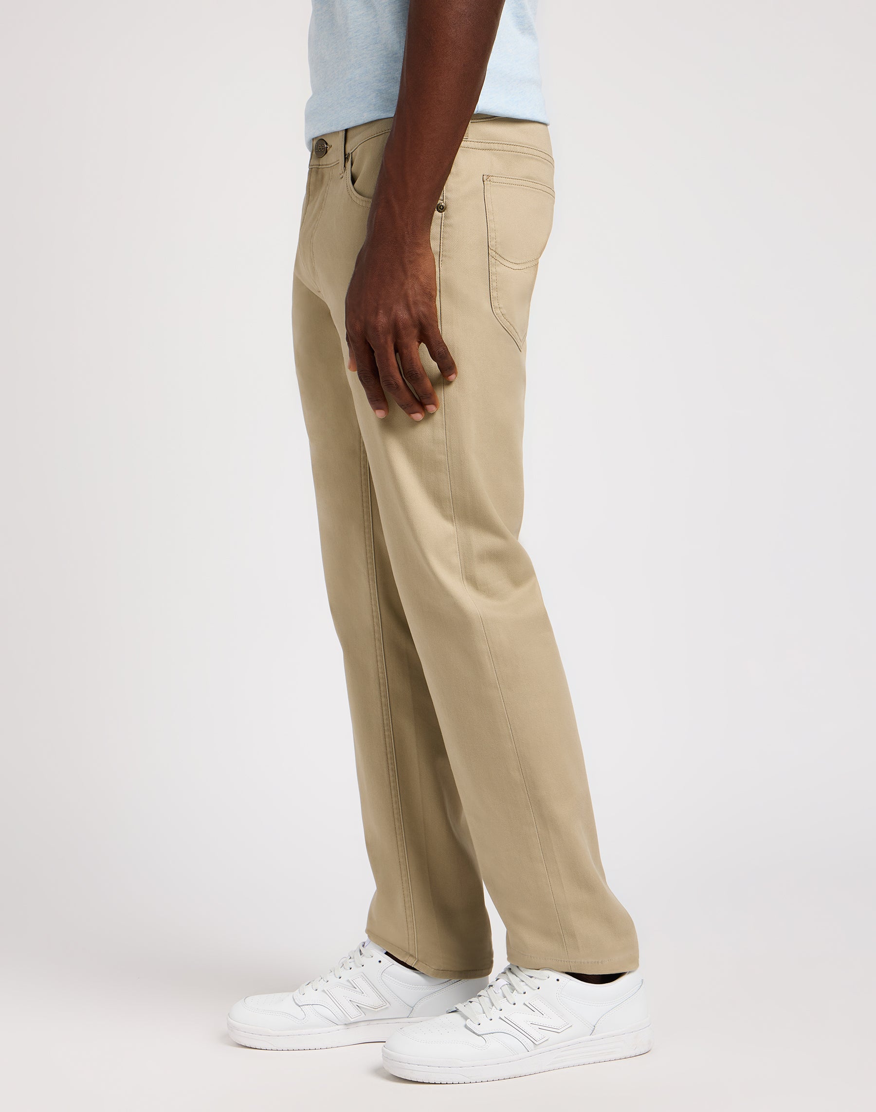 Daren Zip Fly in Kansas City Khaki Pants Lee