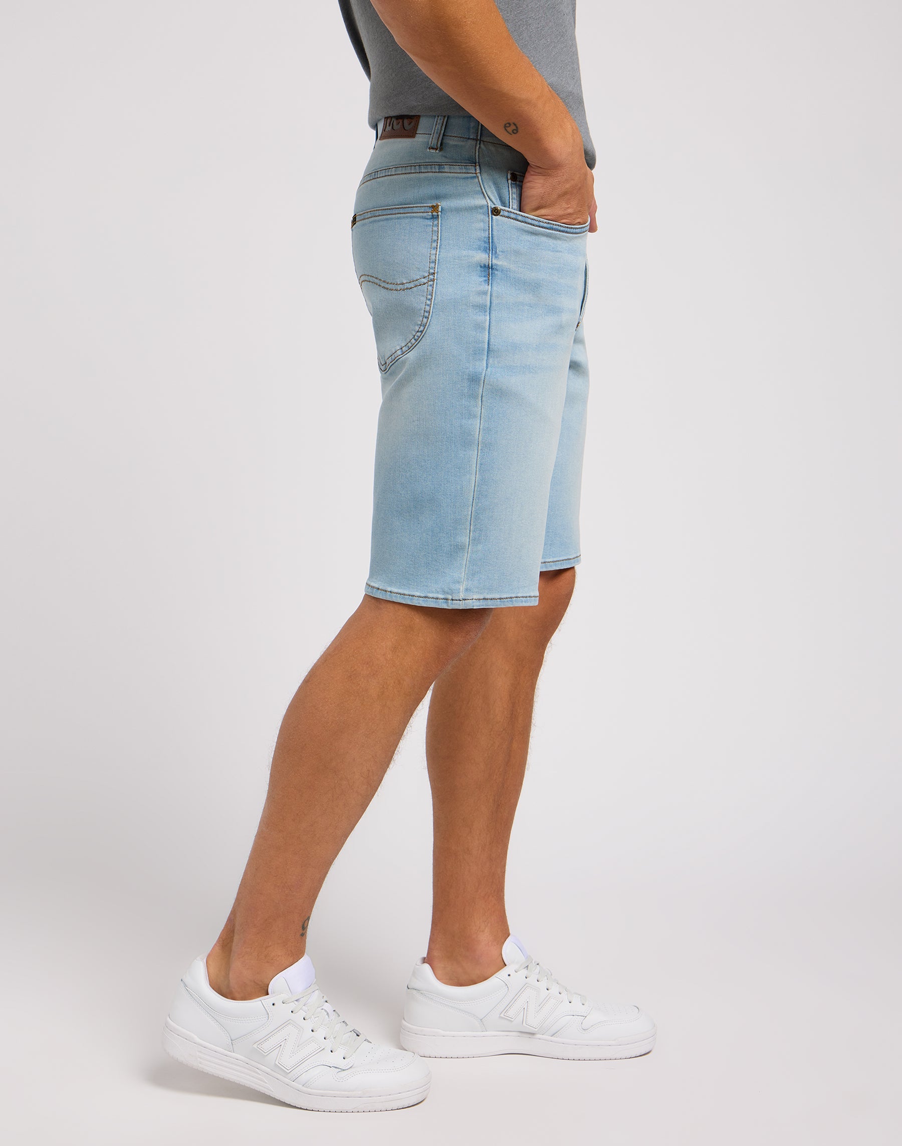 XM 5 pocket shorts in Ice Man denim shorts Lee   