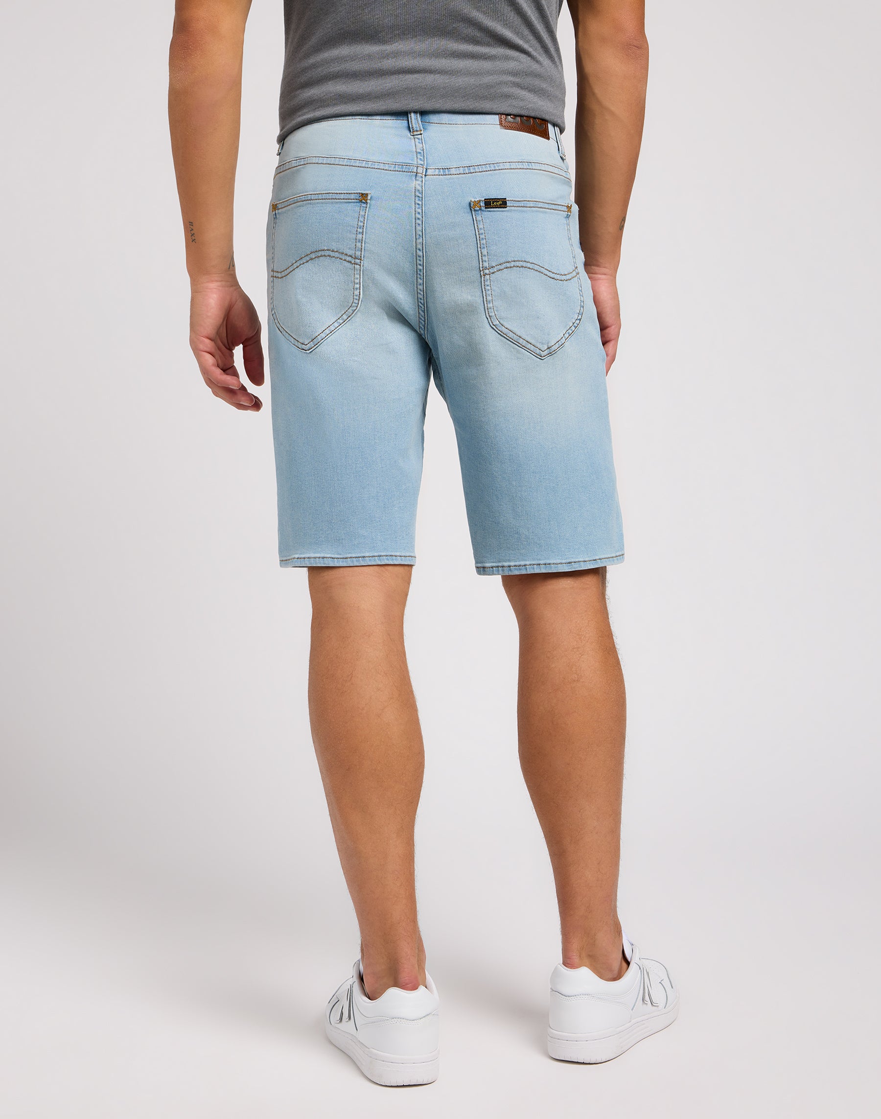 XM 5 pocket shorts in Ice Man denim shorts Lee   