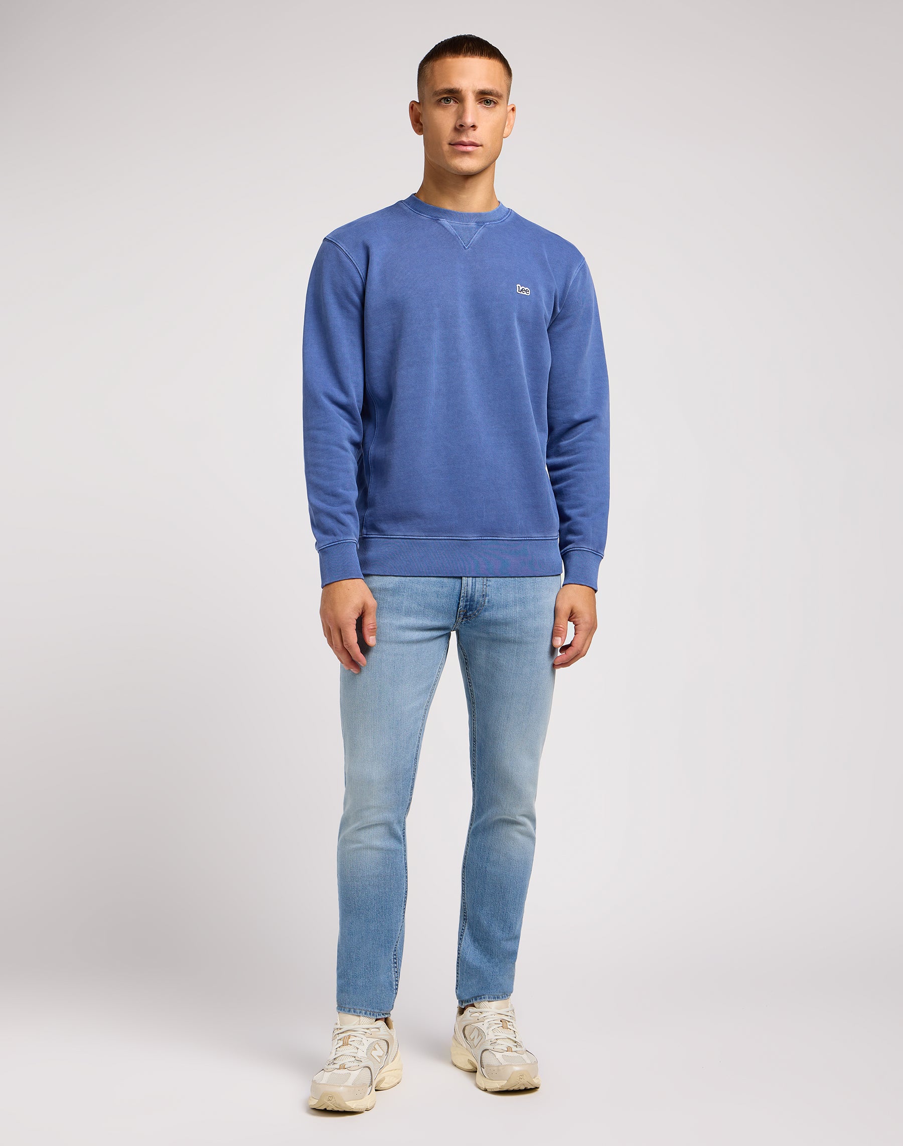 Plain Crew Sweater in Surf Blue Sweatshirts Lee   