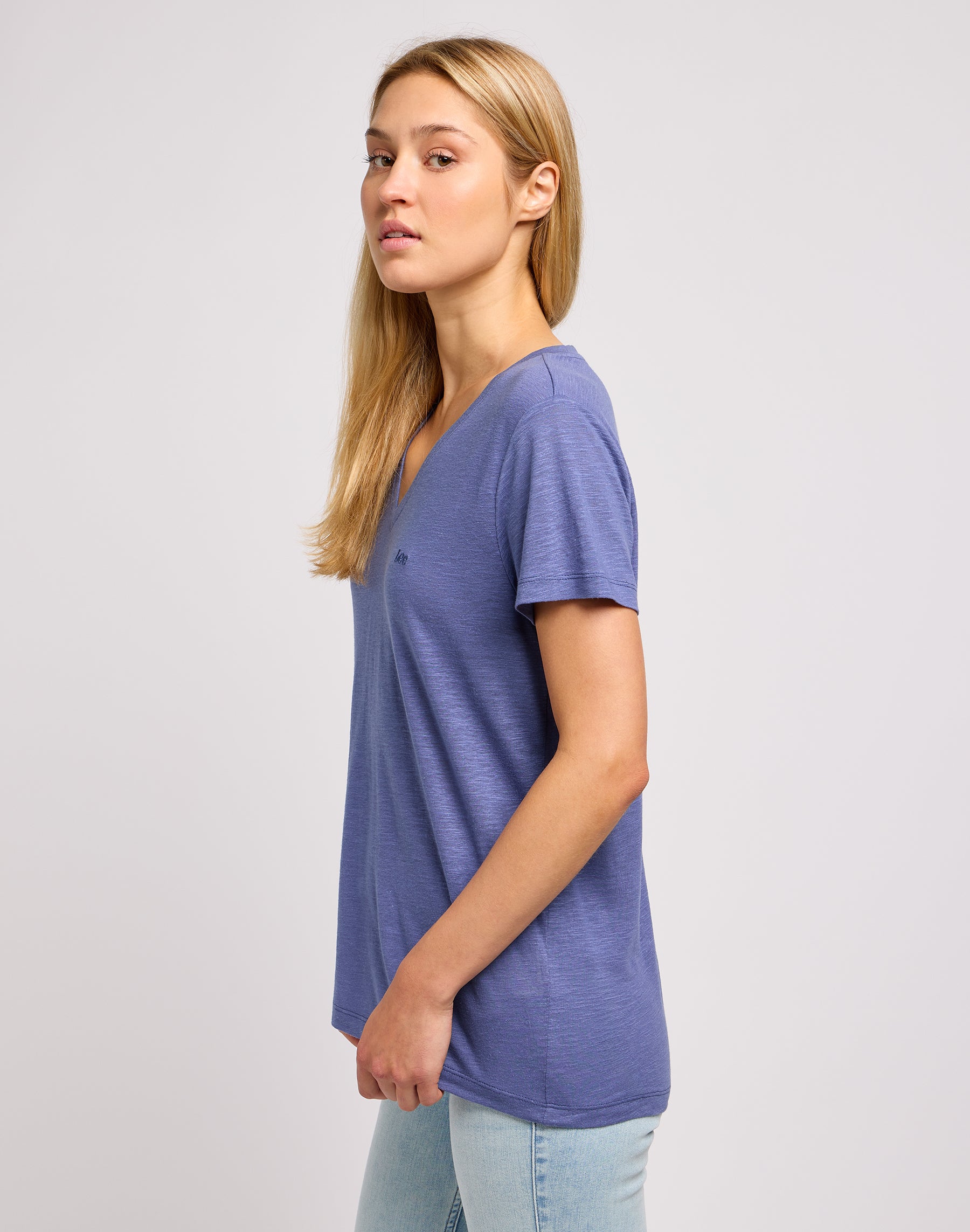 V-Neck Tee in Surf Blue T-Shirts Lee   