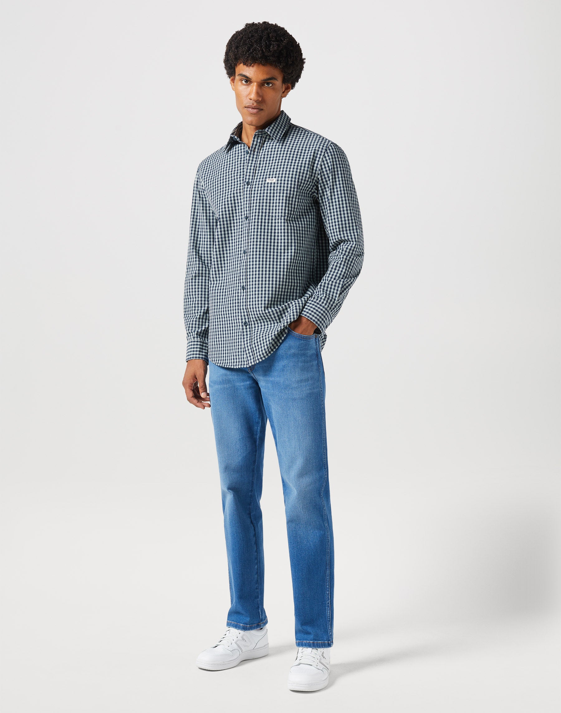 Long Sleeve One Pocket Shirt in Black Iris Gingham Shirts Wrangler   