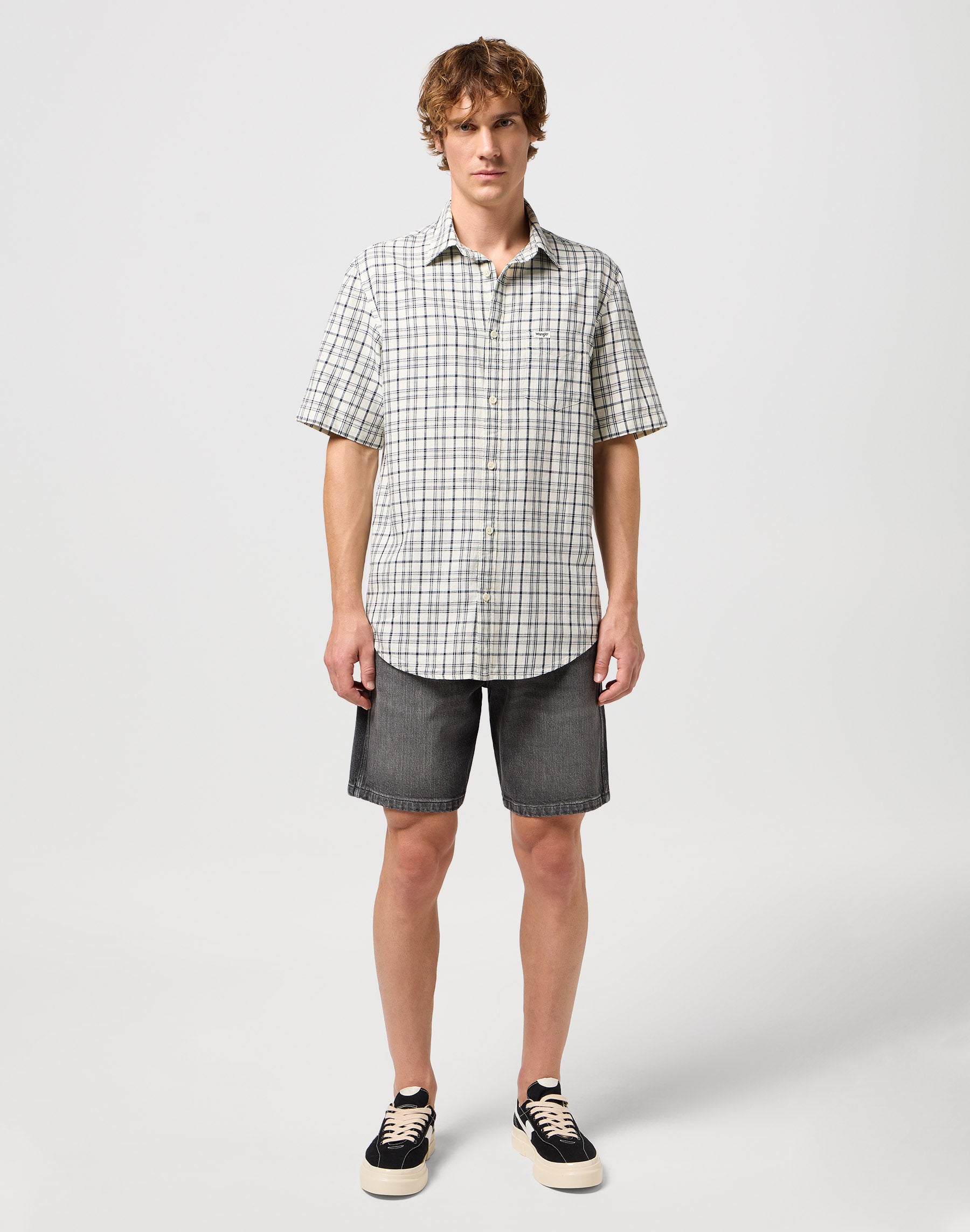 Short sleeve one pocket shirt in Pristine Shirts Wrangler   