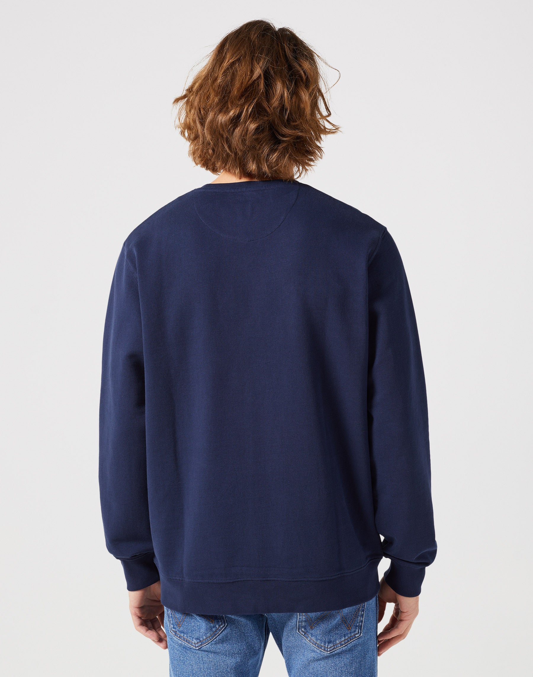 Logo Crew Sweat in Navy Sweatshirts Wrangler   