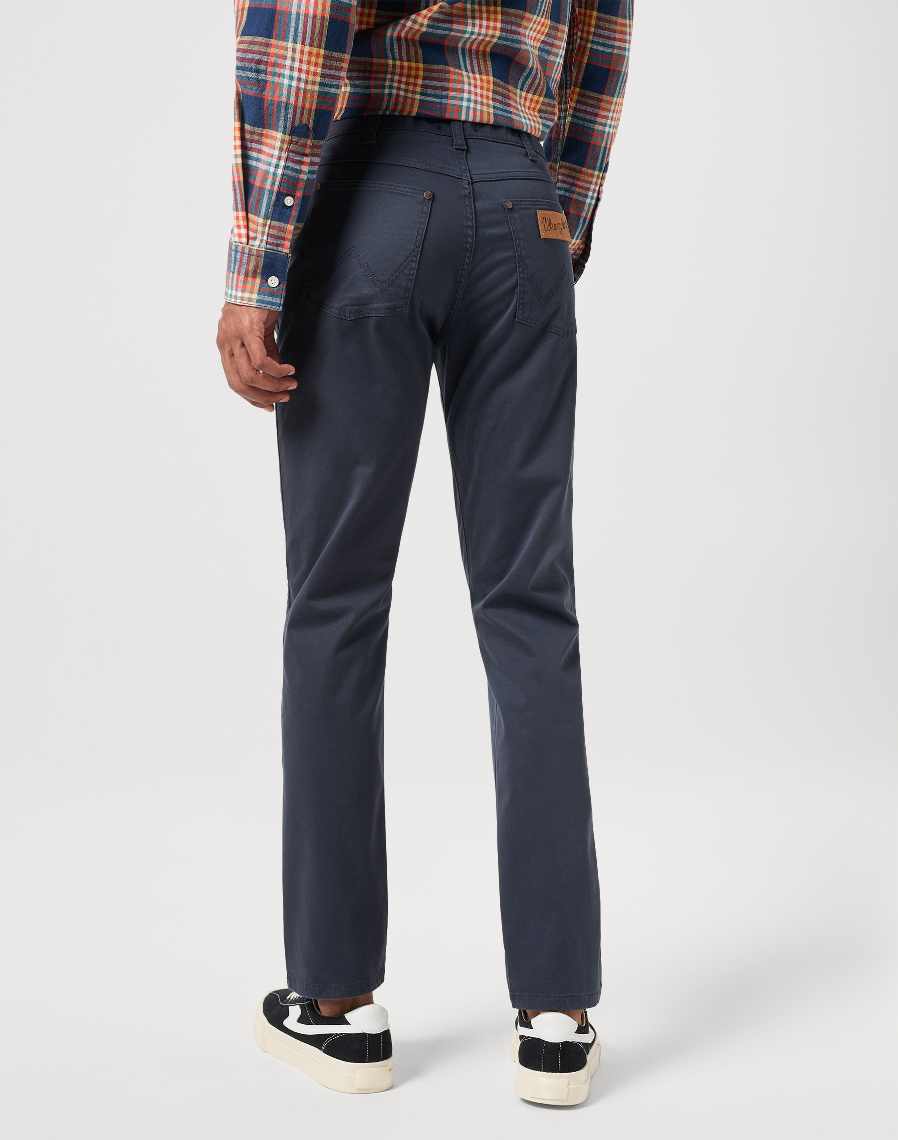 Larston in Dark Navy Pants Wrangler   