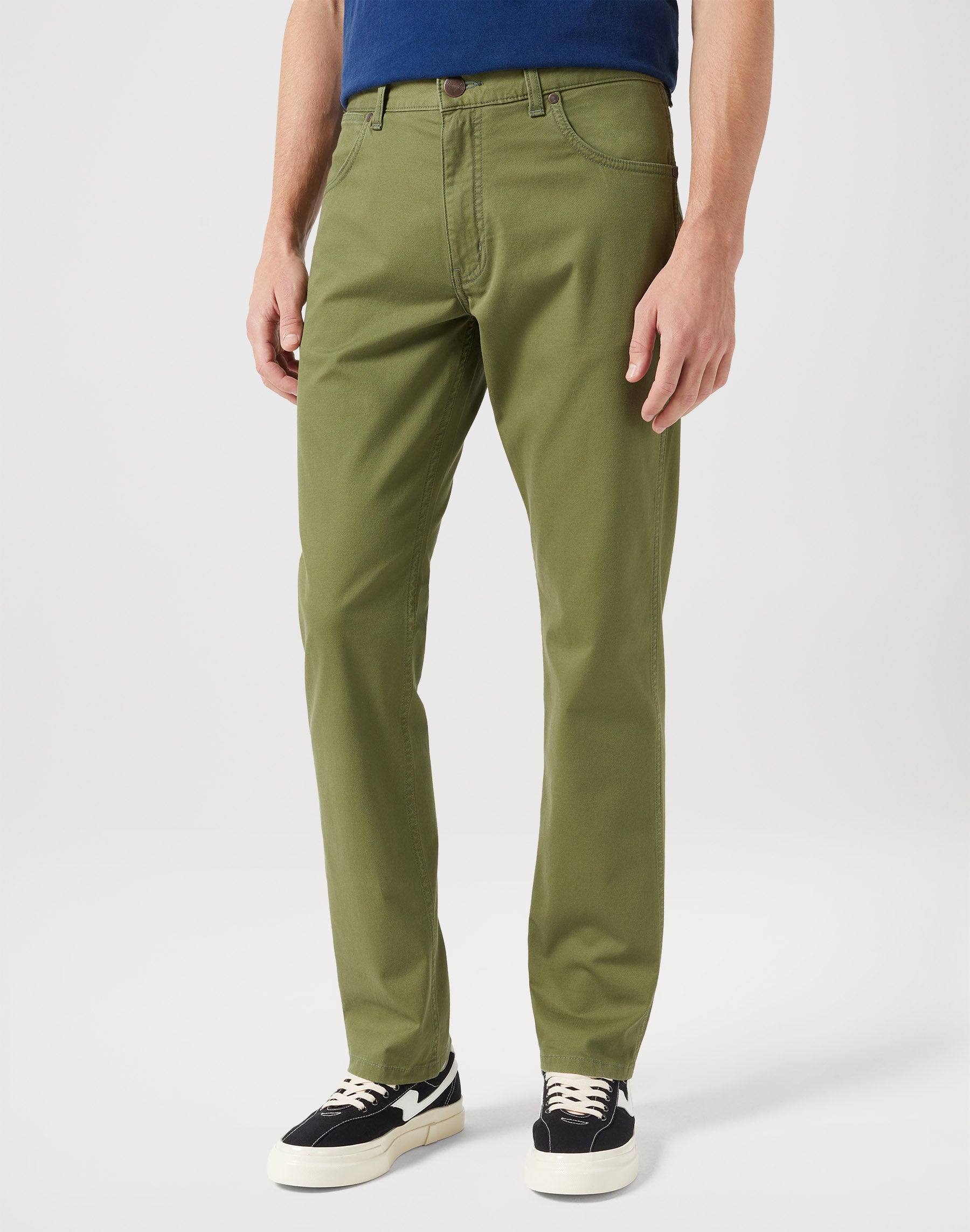 Greensboro Low Stretch in Olive Pants Wrangler   