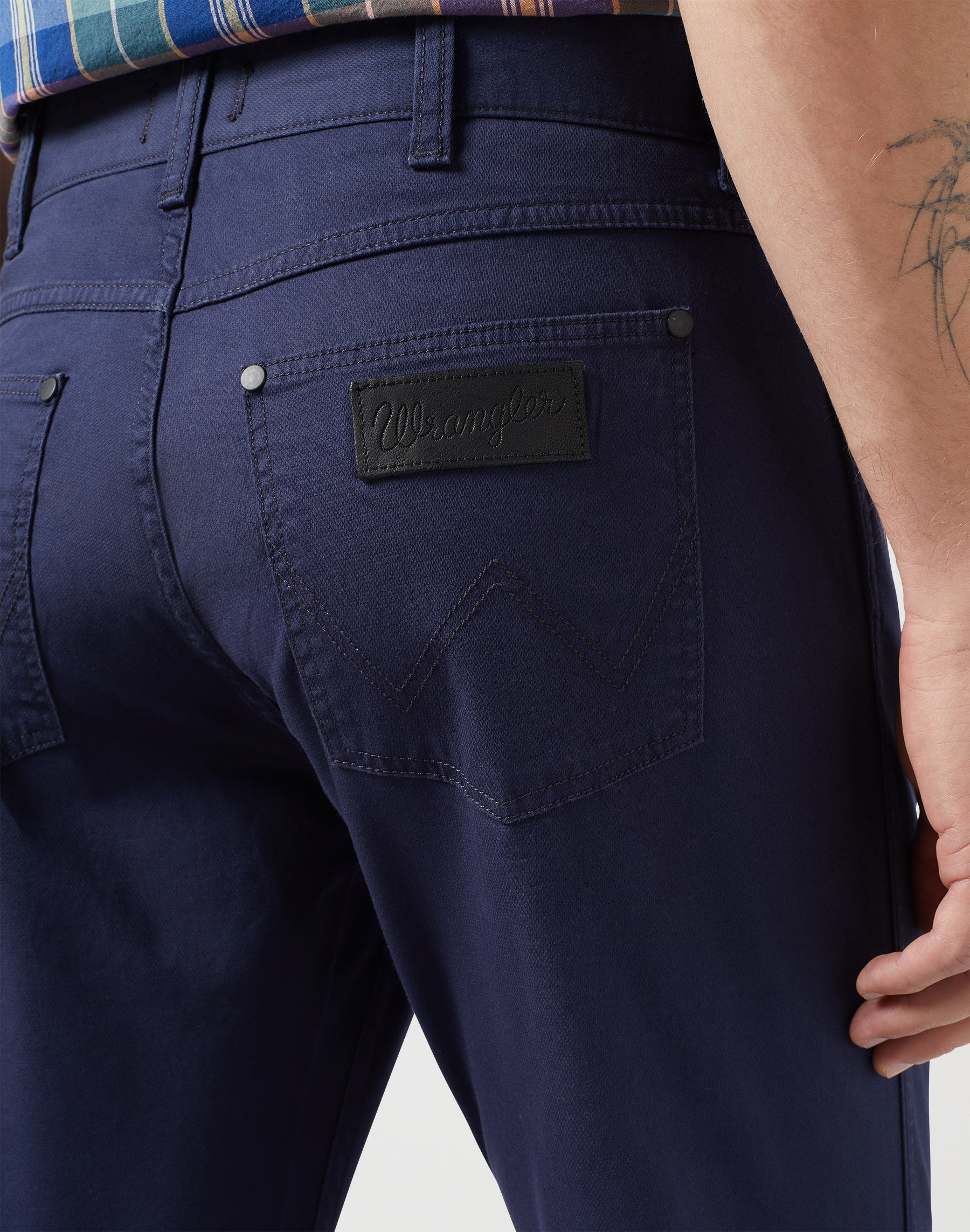 Greensboro Low Stretch in Dark Navy Pants Wrangler   