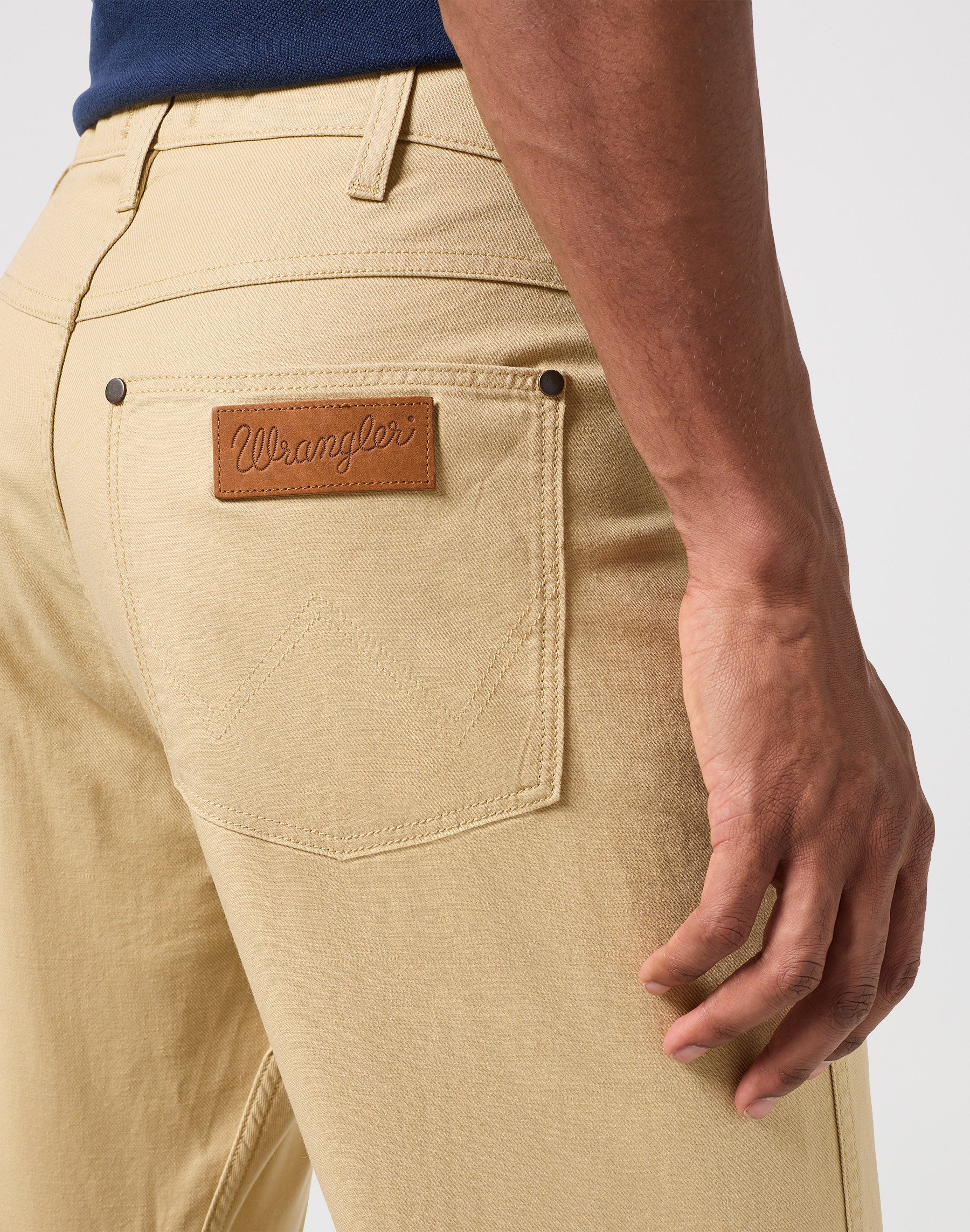 Frontier in Sorbet pants Wrangler   