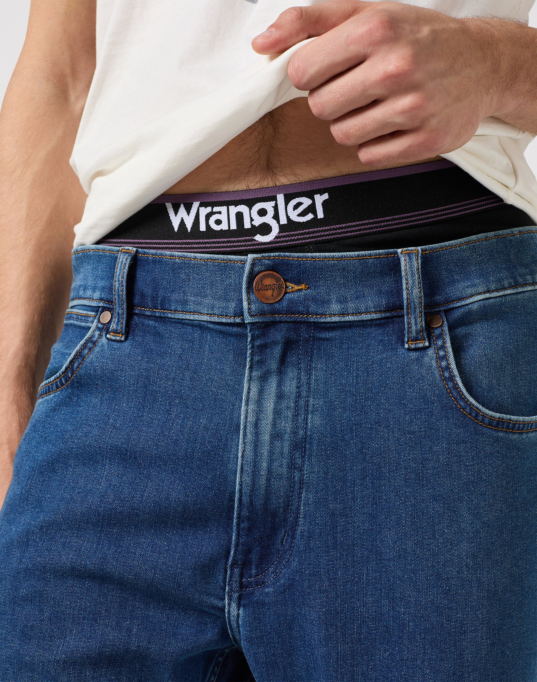 River in Coldwater Jeans Wrangler   